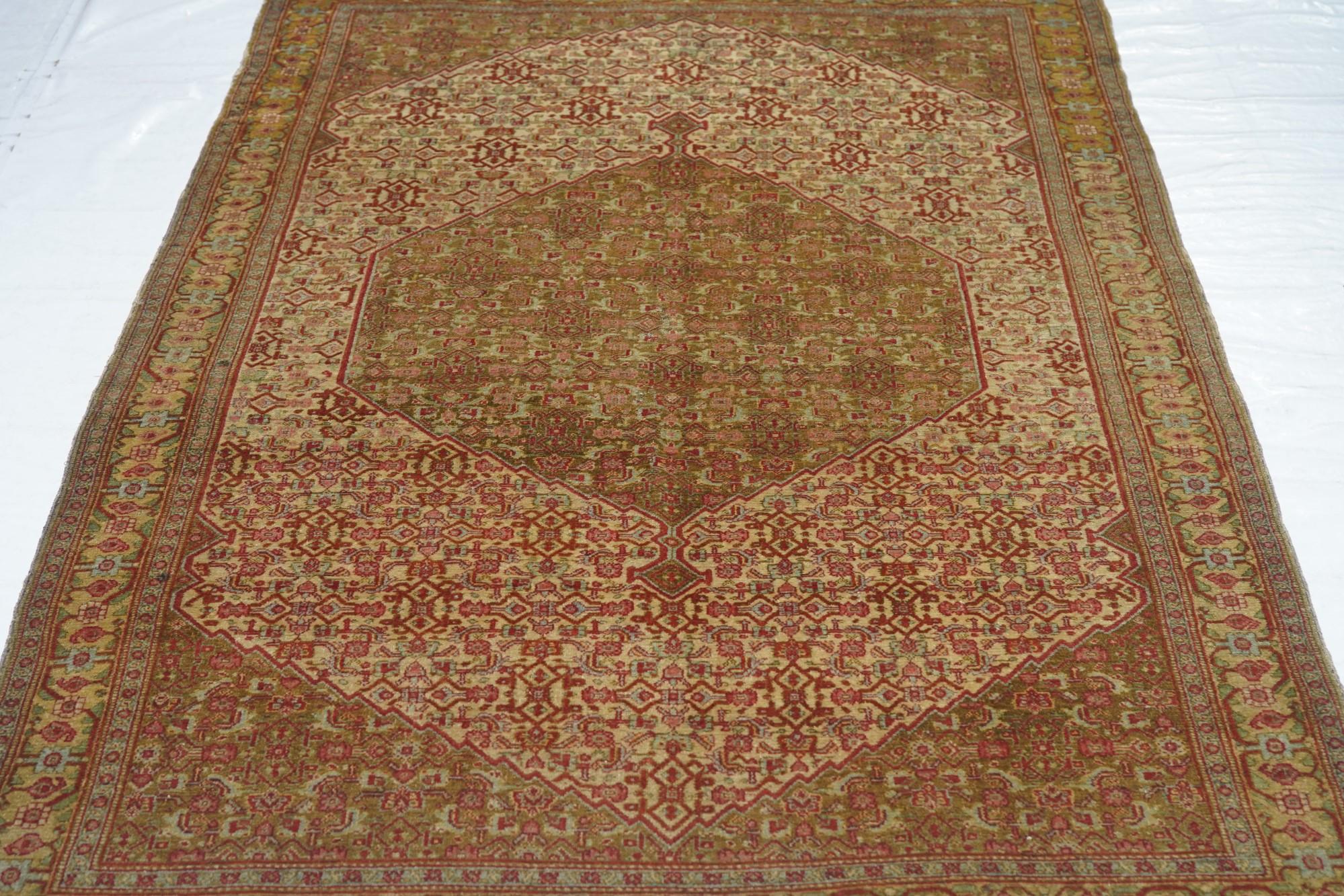Antique Senneh Rug 4'5'' x 6'2'' For Sale 1