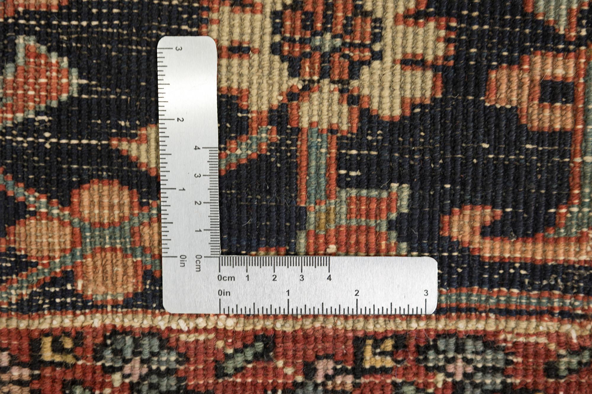 Antiker Serapi (marineblau, grün, elfenbeinfarben, rot und zart apricot, 383 cm x 255 cm) im Angebot 2