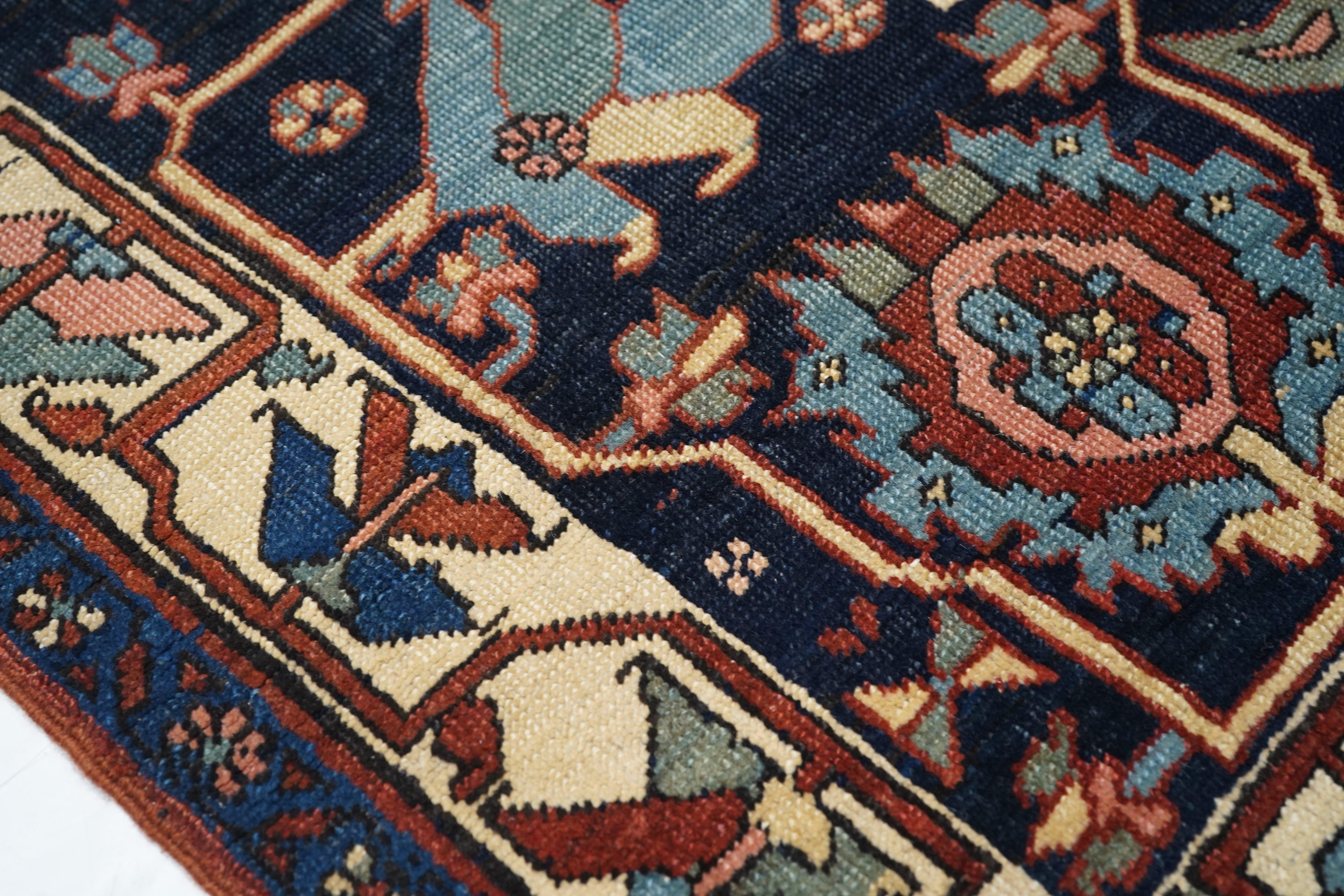 Tapis Serapi ancien 11'7'' x 19'4'' Bon état - En vente à New York, NY