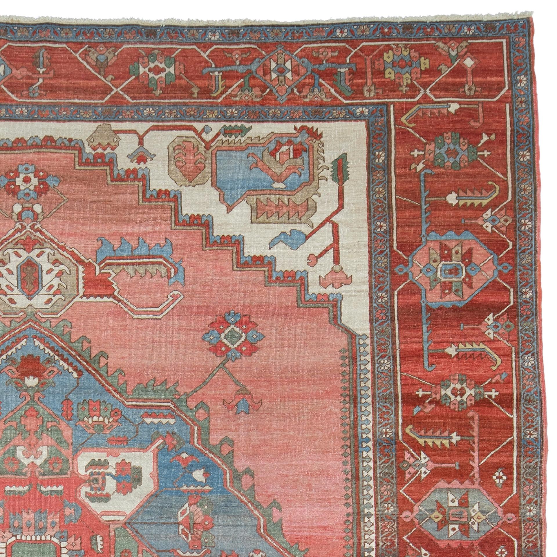 Antique Serapi Rug - 19th Century Serapi Rug, Handmade Wool Rug In Good Condition For Sale In Sultanahmet, 34