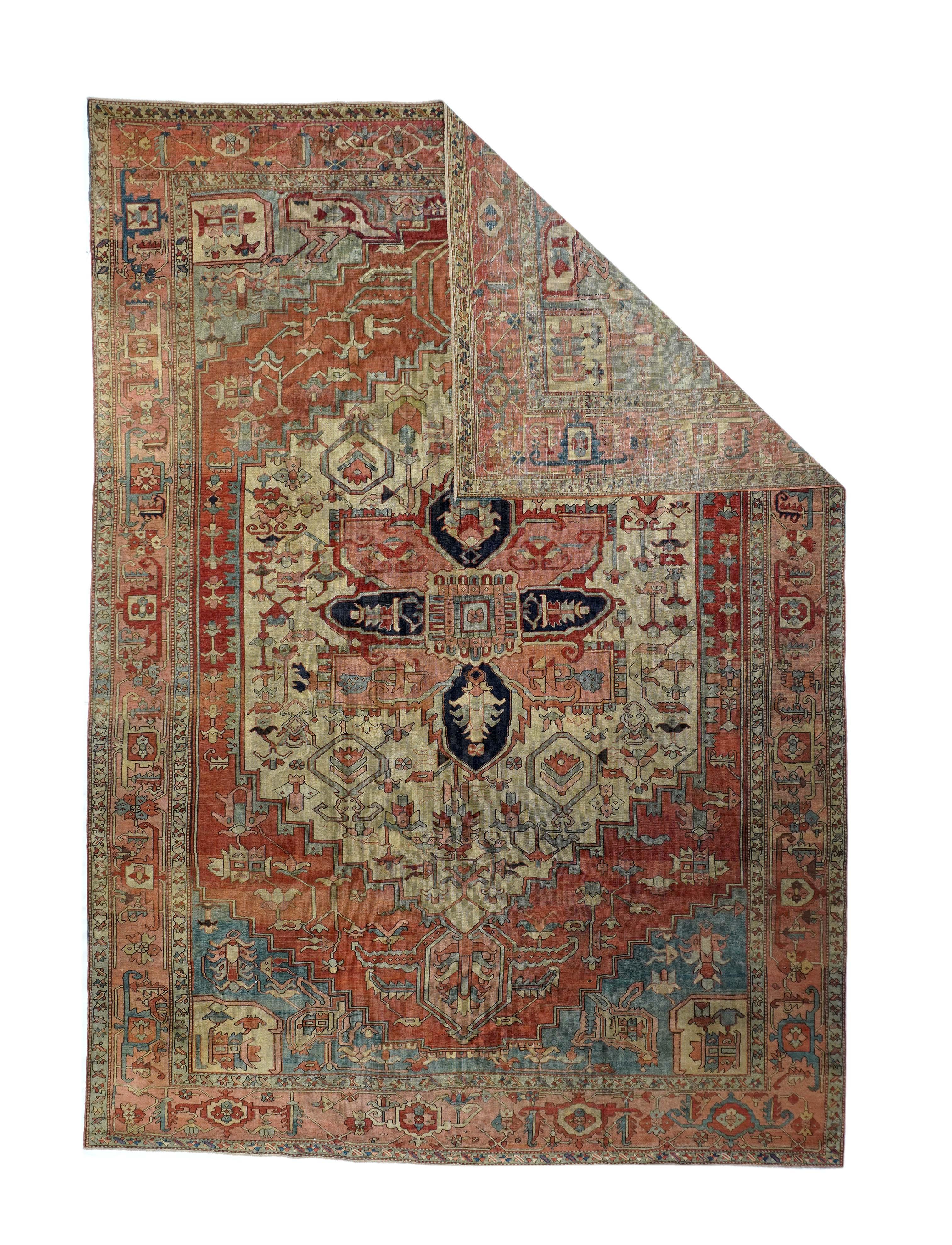 Antique Serapi rug, measures : 8'5'' x 12'.