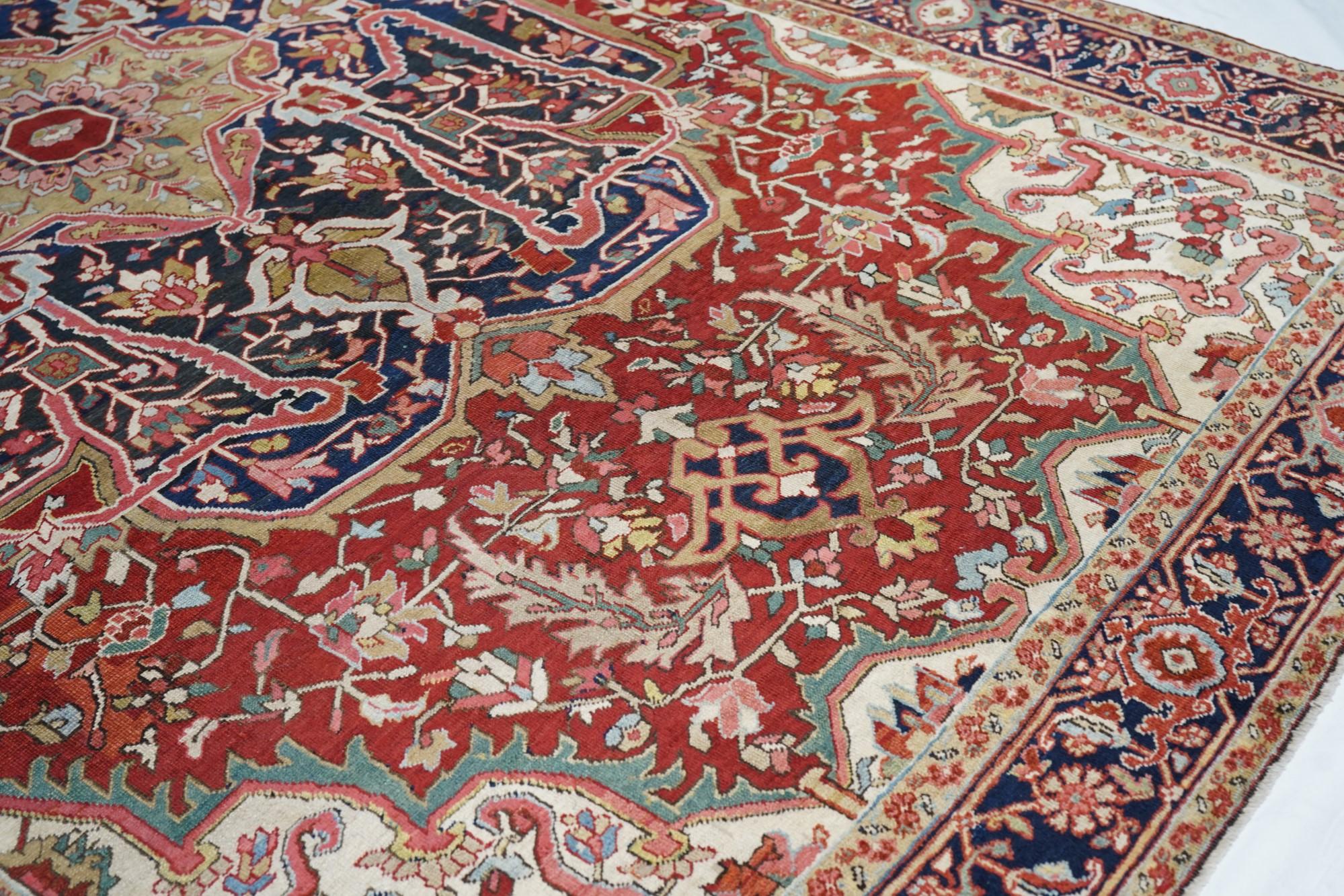 Early 20th Century Antique Serapi Rug For Sale
