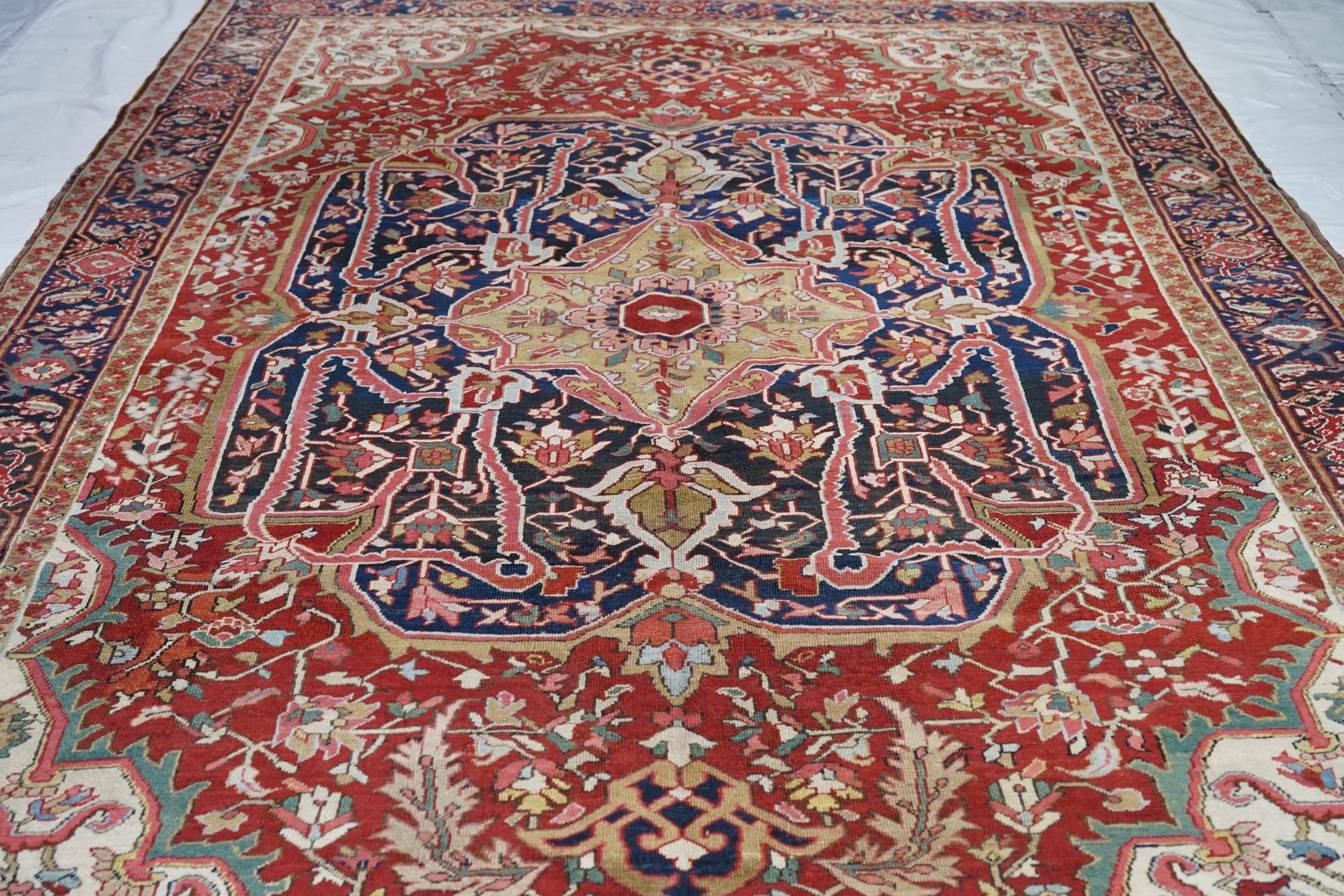 Antique Serapi Rug For Sale 1