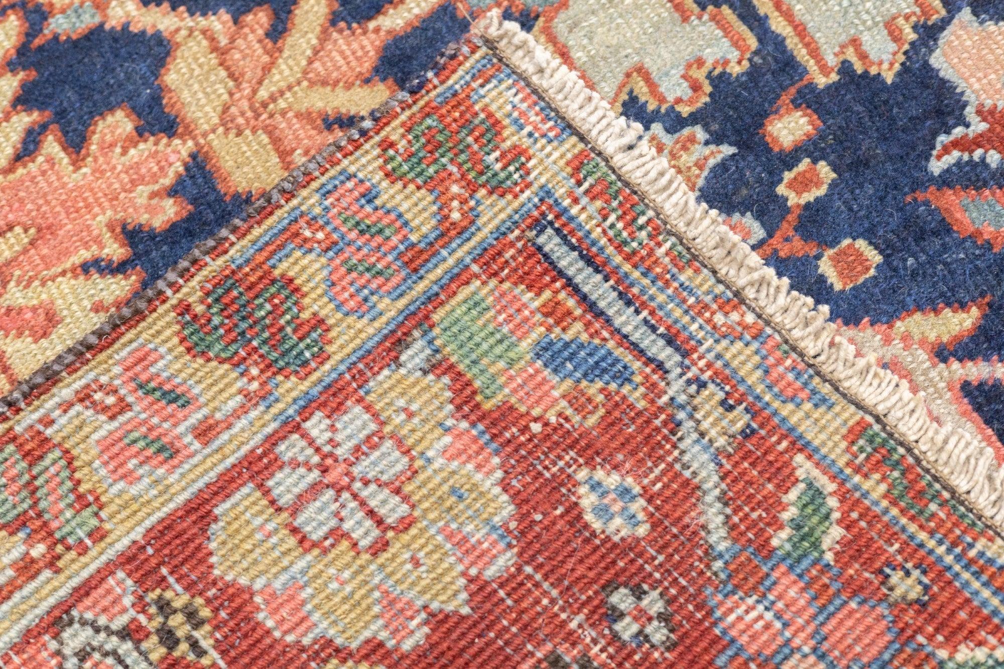 Antique Serapi Rug 8'8'' x 12'4'' For Sale 6