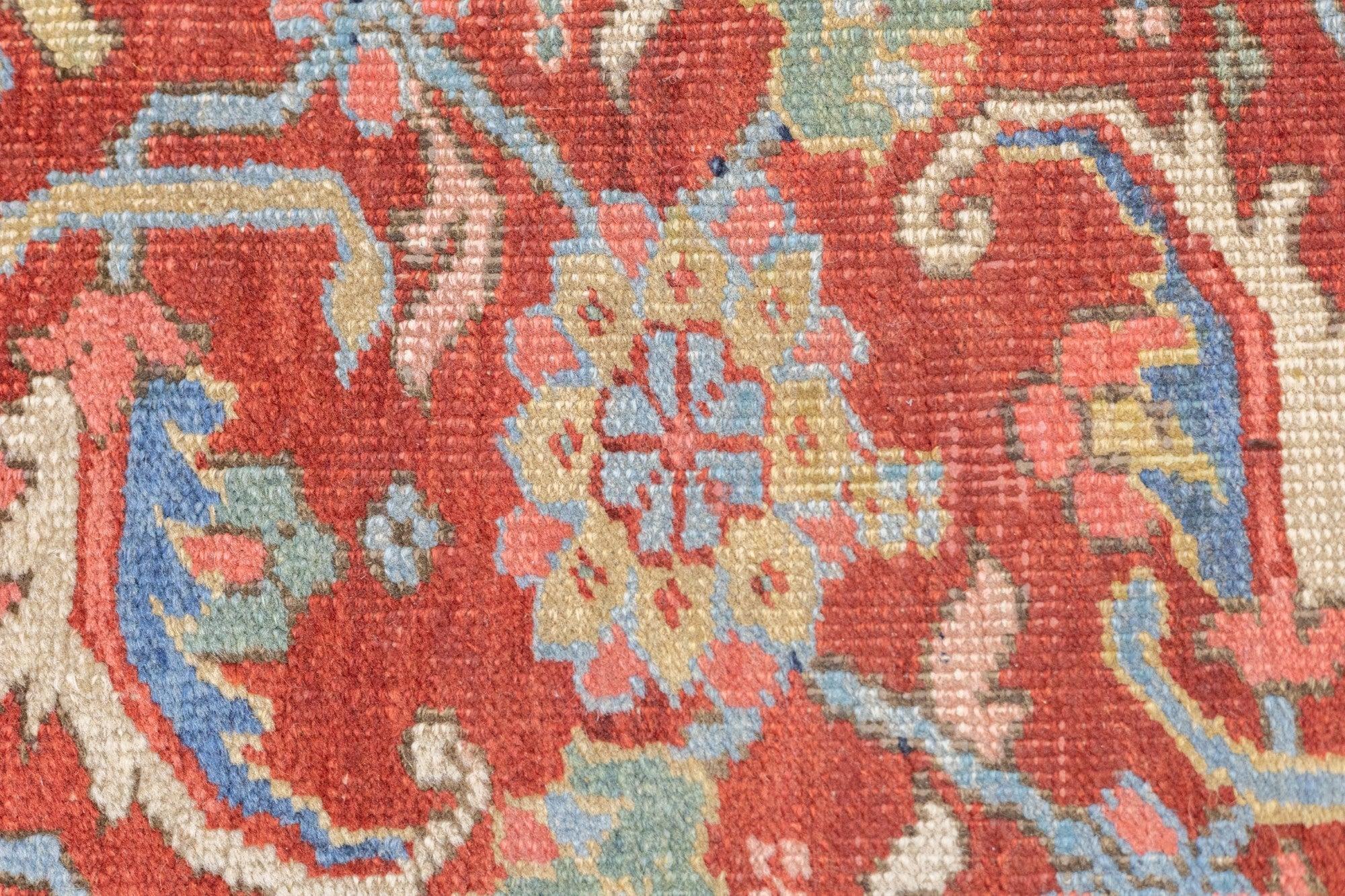 Antique Serapi Rug 8'8'' x 12'4'' For Sale 2