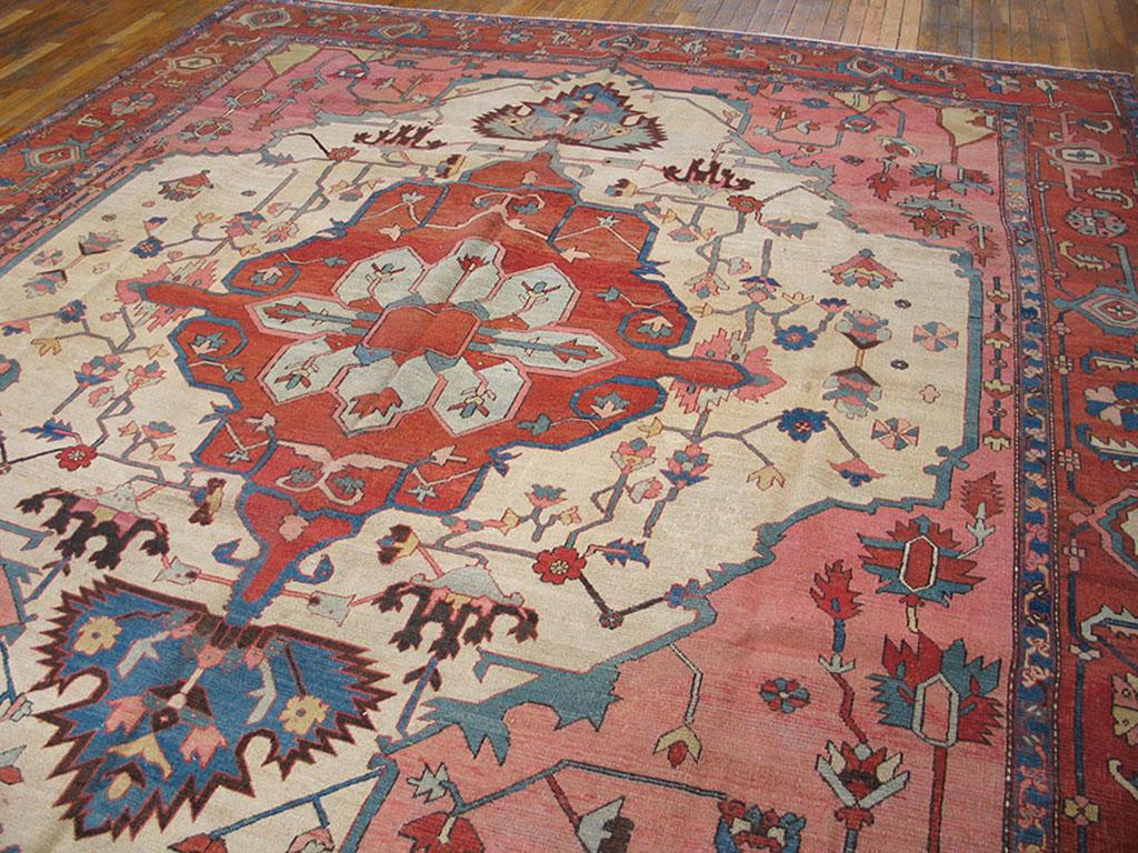 Wool Late 19th Century NW Persian Serapi Carpet ( 9'10