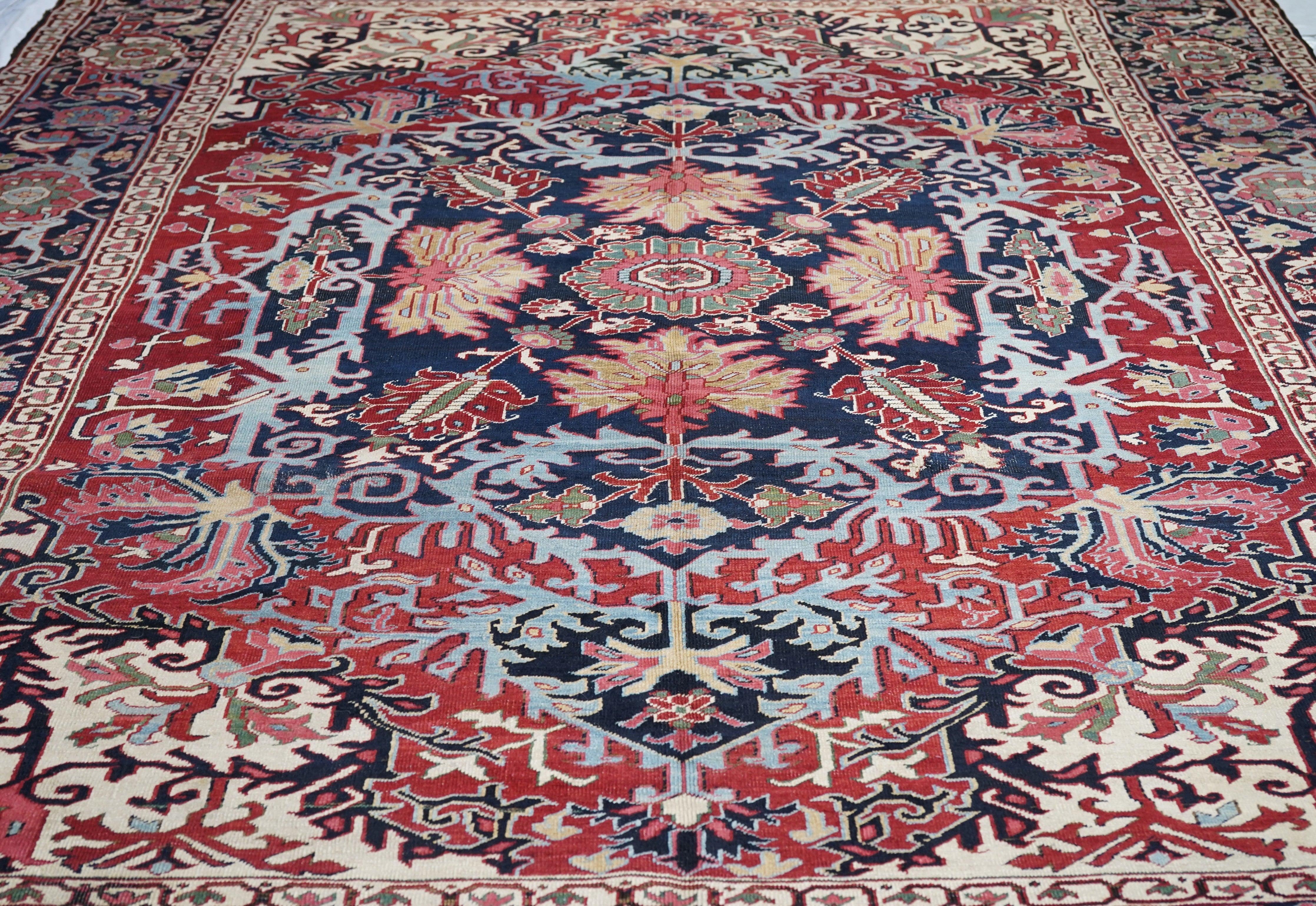 Antiker Serapi-Teppich 9'7'' x 12'7'' (Wolle) im Angebot
