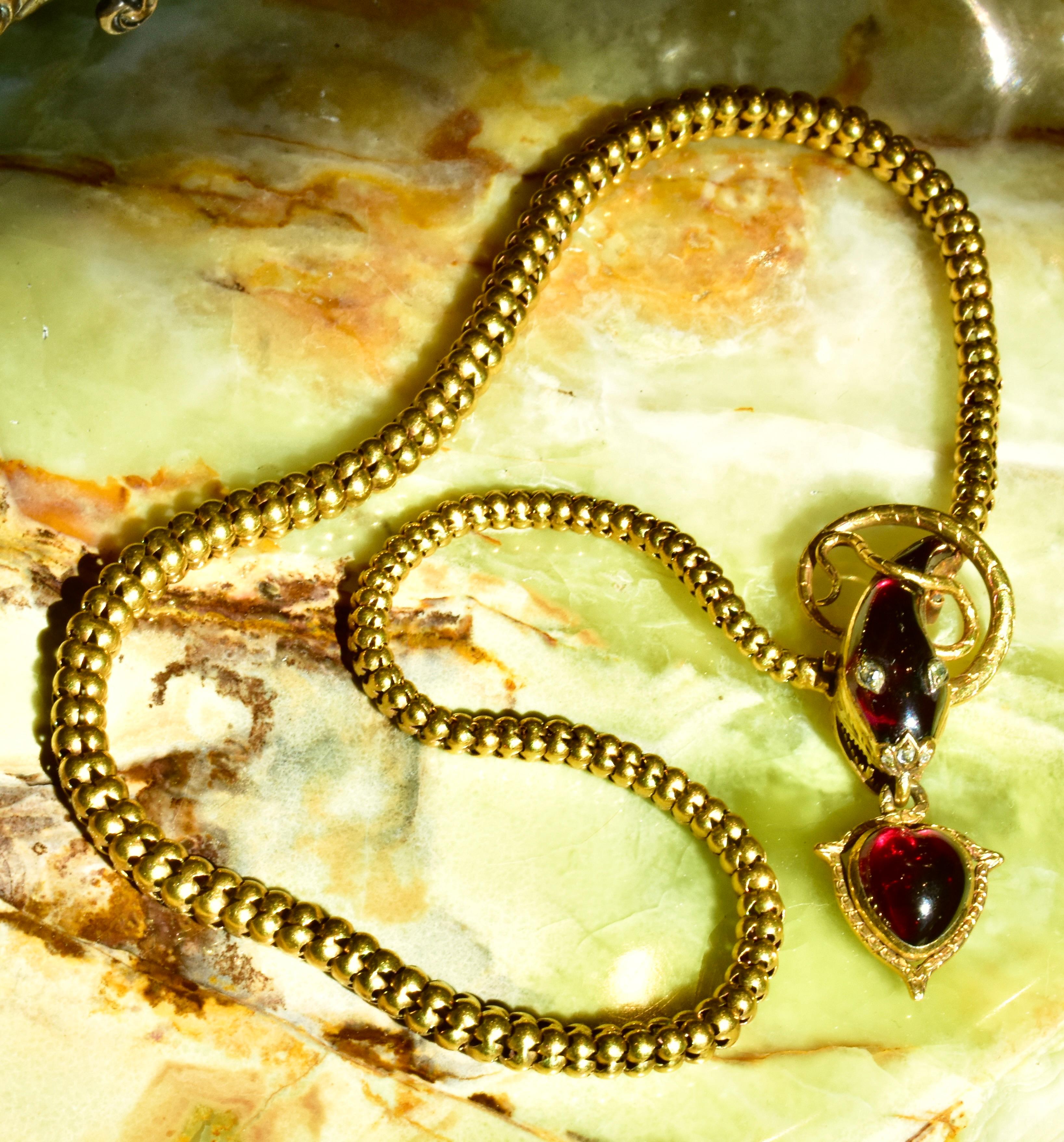 Antike Schlangen- und Herz-Halskette mit Granat- und Diamantaugen im Fantasieschliff, um 1870 im Angebot 5