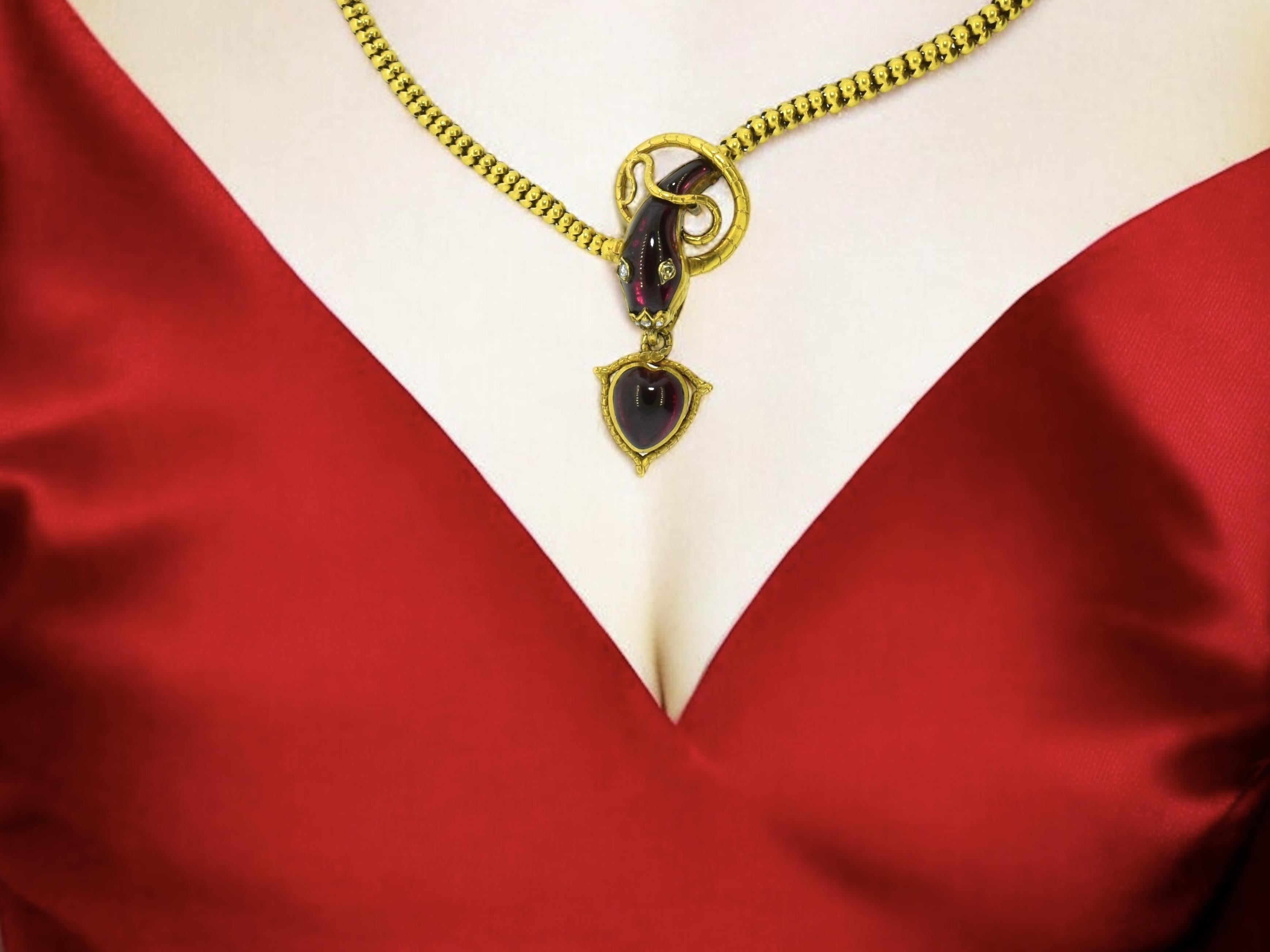 Taille rose Collier ancien serpent et cœur avec yeux en grenat et diamants de taille fantaisie, vers 1870 en vente