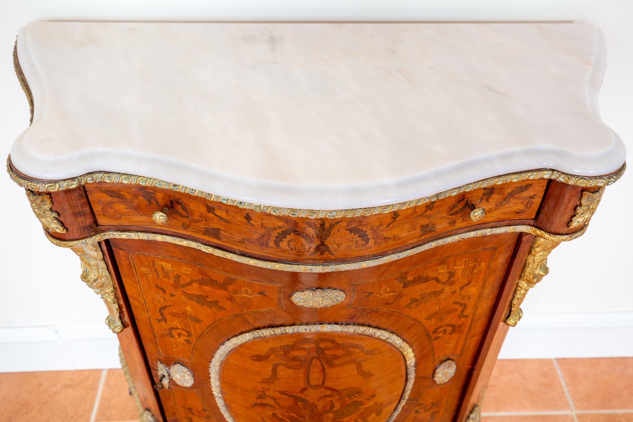 Antique French Cabinet intarsiato in legno Kingwood Marmo Ormolu Napoleone III 6