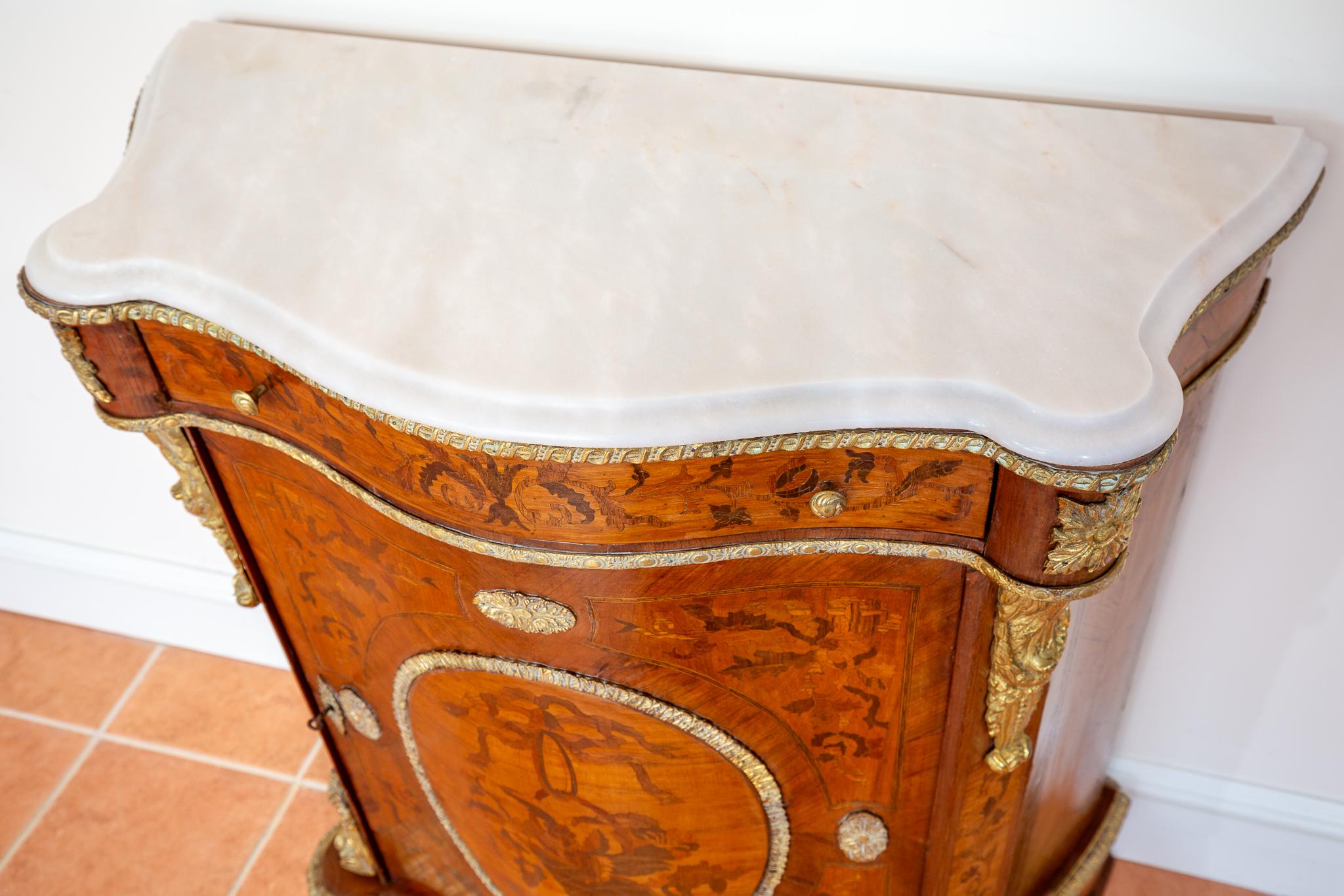 Antique French Cabinet intarsiato in legno Kingwood Marmo Ormolu Napoleone III 10