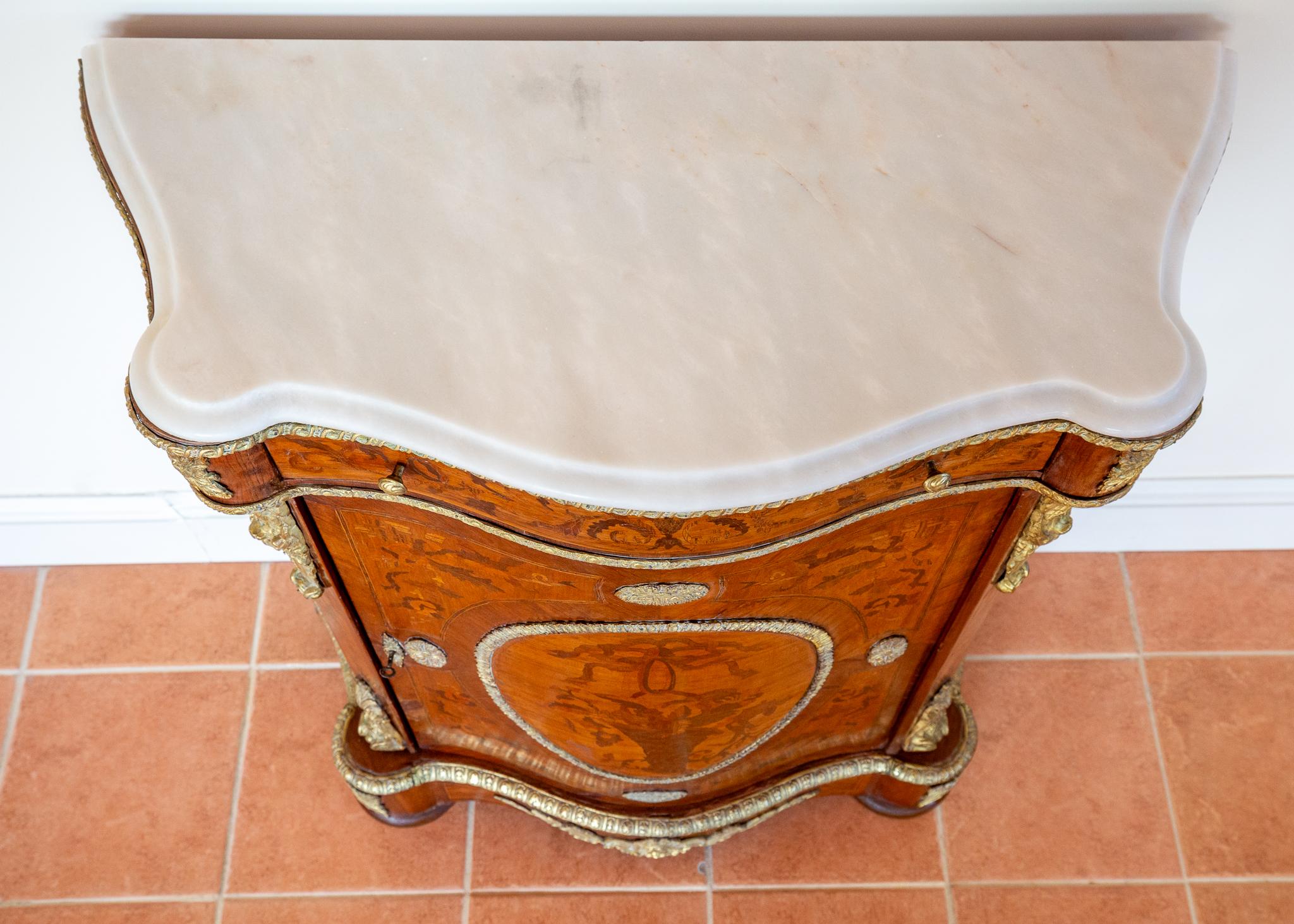 Antique French Cabinet intarsiato in legno Kingwood Marmo Ormolu Napoleone III 13