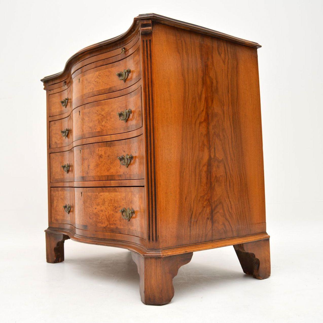 Antique Serpentine Fronted Burr Walnut Chest of Drawers 3