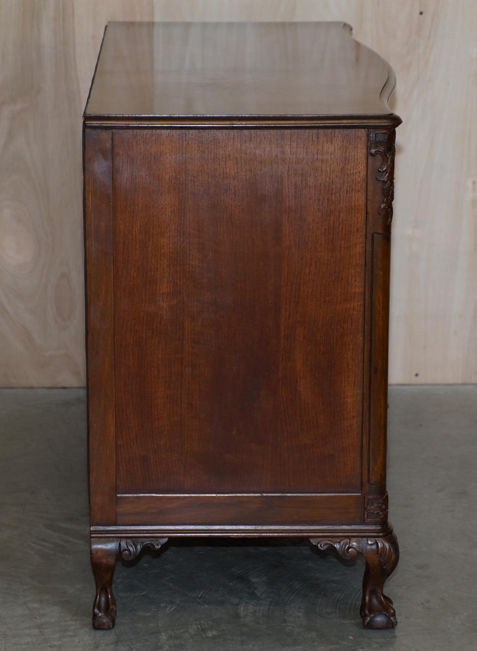 Antique Serpentine Fronted Claw & Ball Feet Flamed Hardwood Chest of Drawers For Sale 7