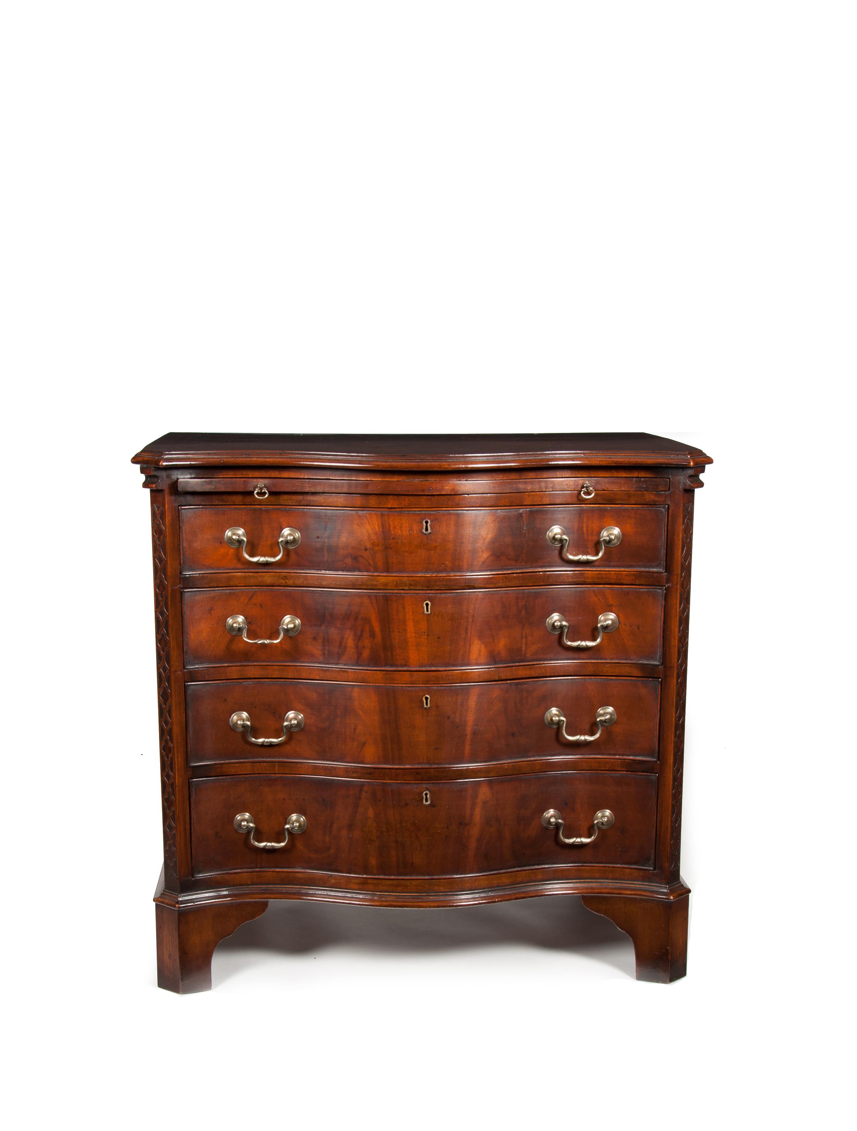 Chippendale Antique Serpentine Fronted Mahogany Chest of Drawers