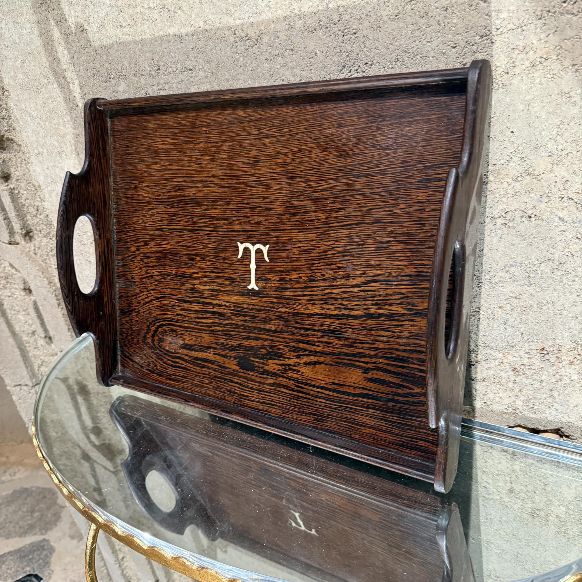 Vassoio di servizio antico in Wood esotico in vendita 14