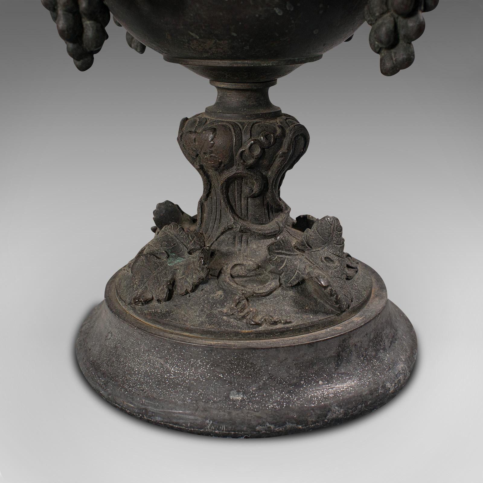 Tasse de service ancienne, continentale, bronze, gobelet, 18ème siècle, géorgienne en vente 6