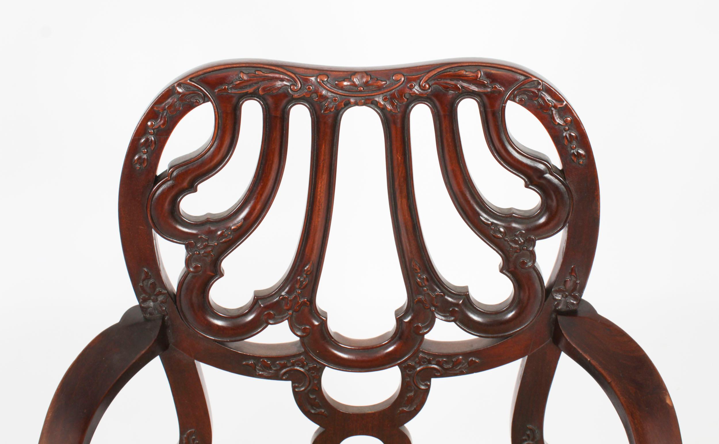 Early 20th Century Antique Set 12 George II Revival Dining Chairs by Robert Strahan 20th Century For Sale