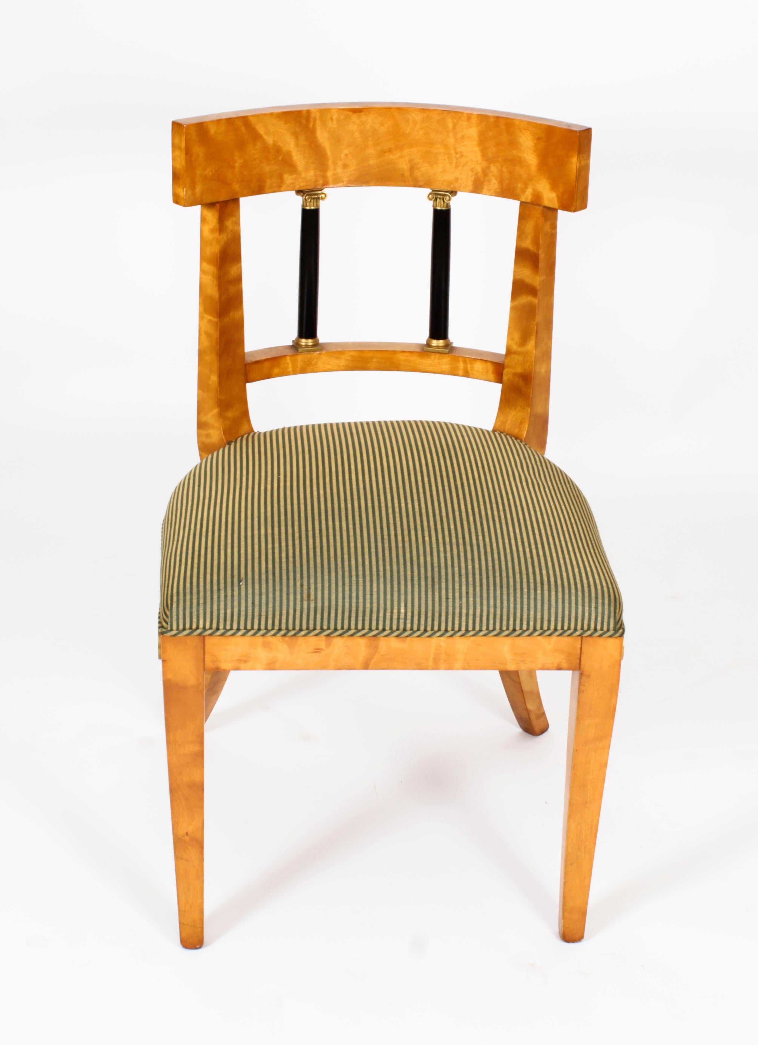 Fin du XIXe siècle Antique Set 12 Chaises de salle à manger Biedermeier suédoises en bouleau 19ème siècle