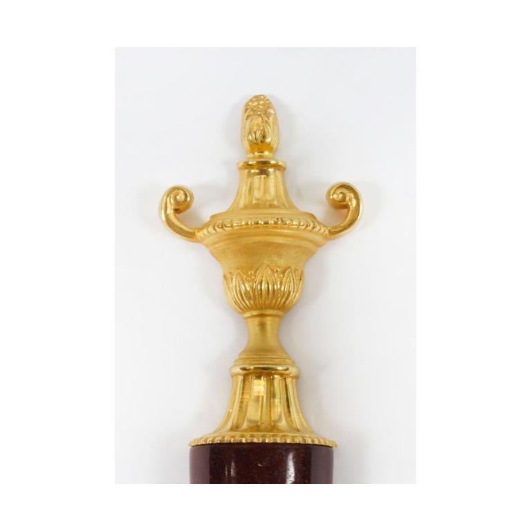 Similoro Antico set di 4 lampade da parete a rami gemelli in marmo rosso venato e ormolu, XX secolo in vendita