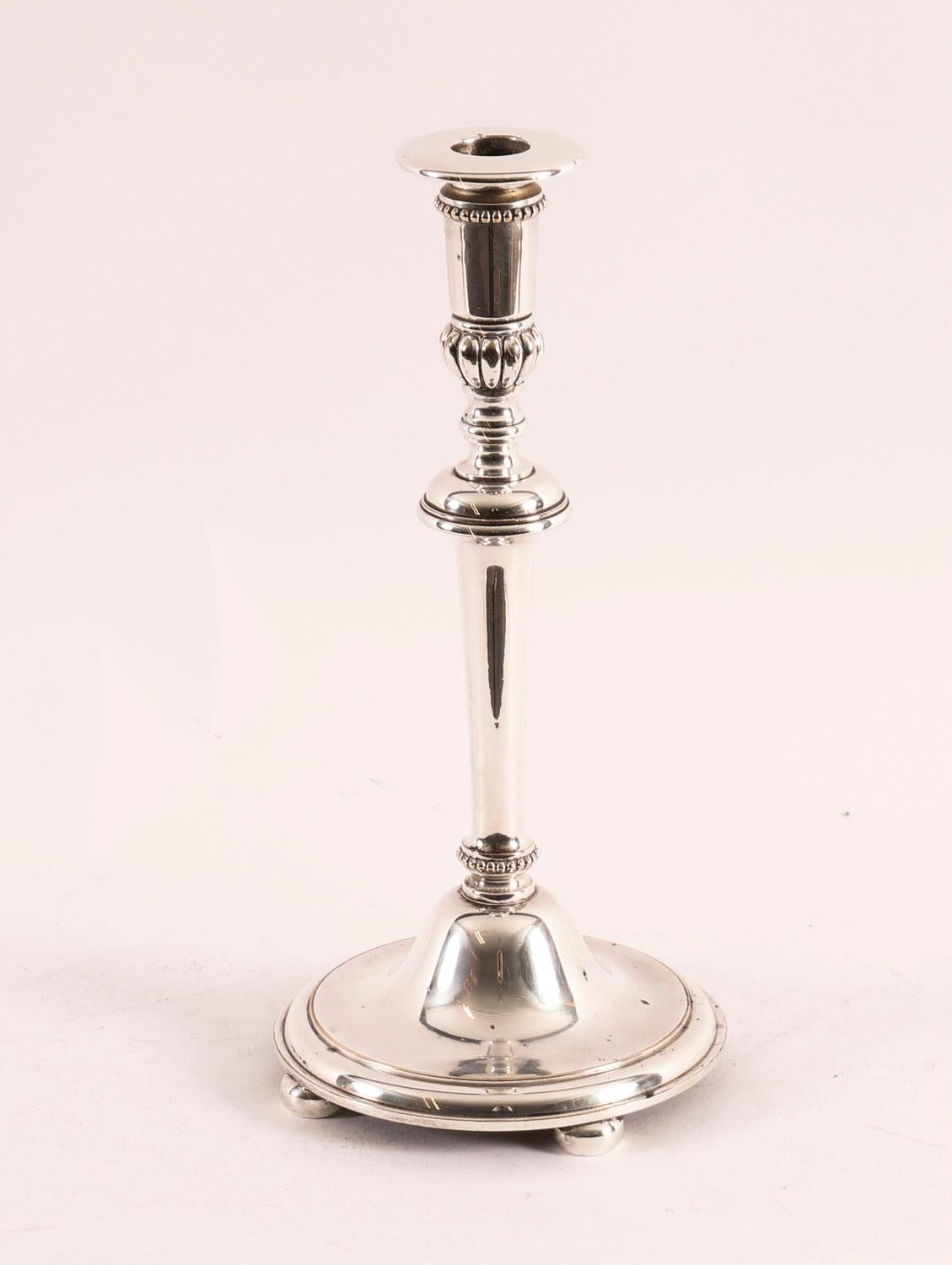 This is an exquisite antique set of four English antique Neoclassical design silver plated candlesticks bearing  the makers mark of the renowned silversmith Gibbons of Wolverhampton, circa 1900 in date.

They feature bell shaped bases, half-fluted