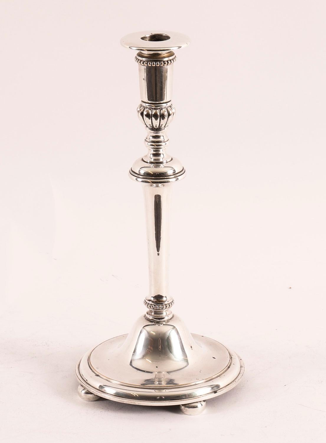 English Antique Set 4 Silver Plated Candlesticks, Gibbons of Wolverhampton 20th Century For Sale