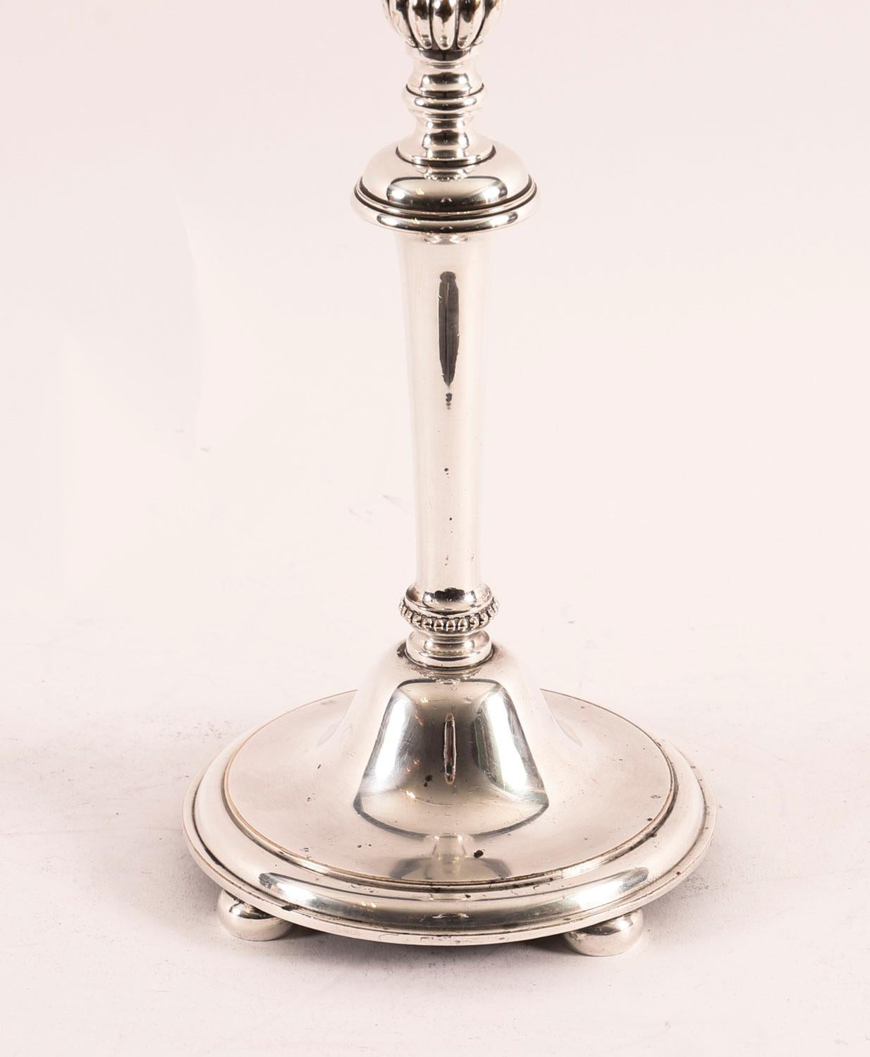 Antique Set 4 Silver Plated Candlesticks, Gibbons of Wolverhampton 20th Century In Good Condition For Sale In London, GB