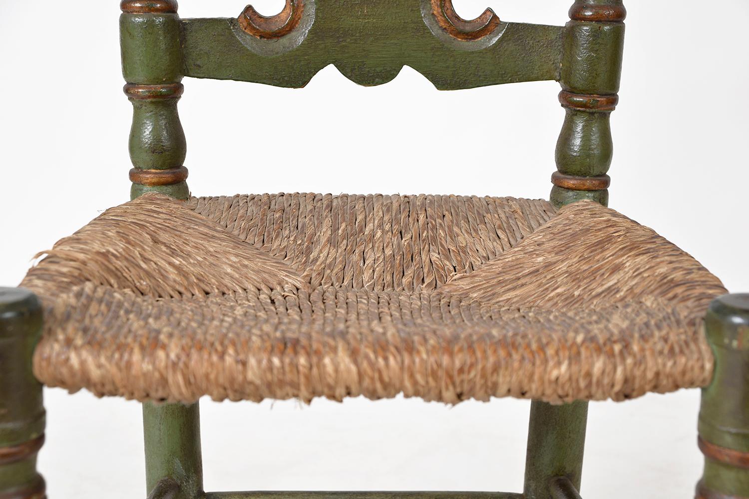 Antikes Set aus 4 spanischen polychromen Esszimmerstühlen, vergoldetes Holz, grün bemalt, Volkskunst im Angebot 6