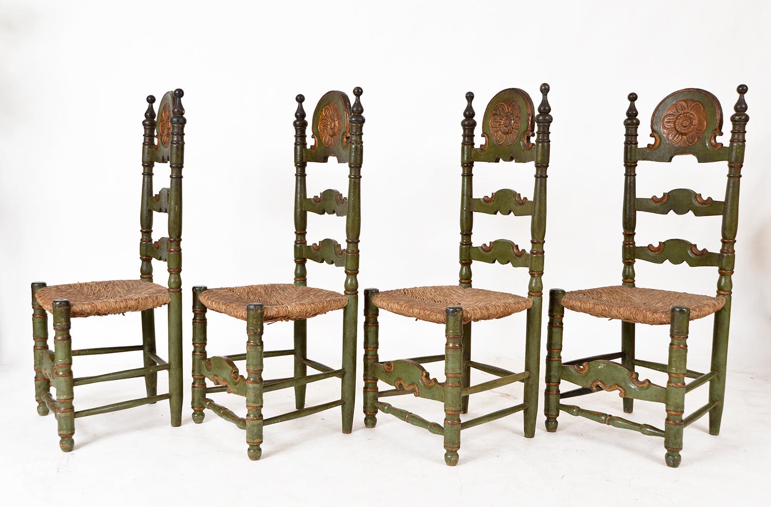 Hand-Woven Antique Set 4 Spanish Polychrome Dining Chairs Giltwood Green Painted Folk Art For Sale