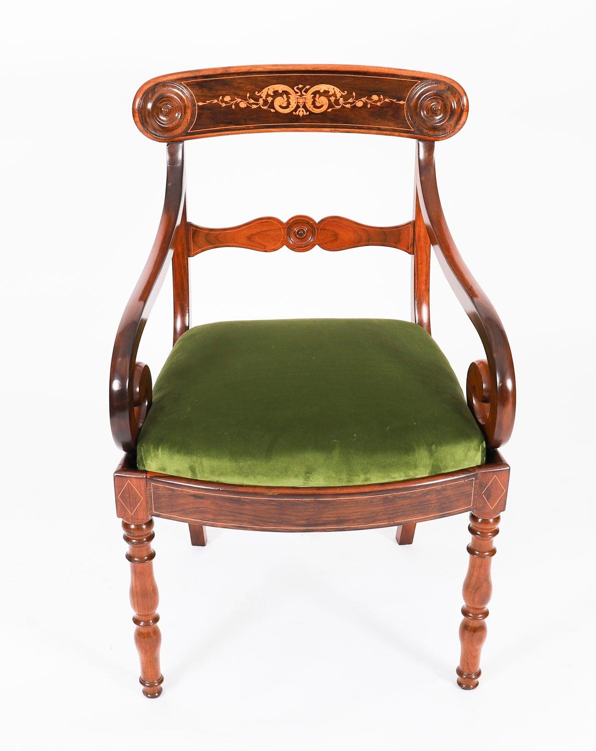 Si tratta di un fantastico set inglese di otto antiche sedie da pranzo con spalliera William IV, datate circa 1830.

Il set comprende due poltrone e sei poltroncine, con guide superiori sagomate intarsiate a motivo fogliare e schienali a voluta con