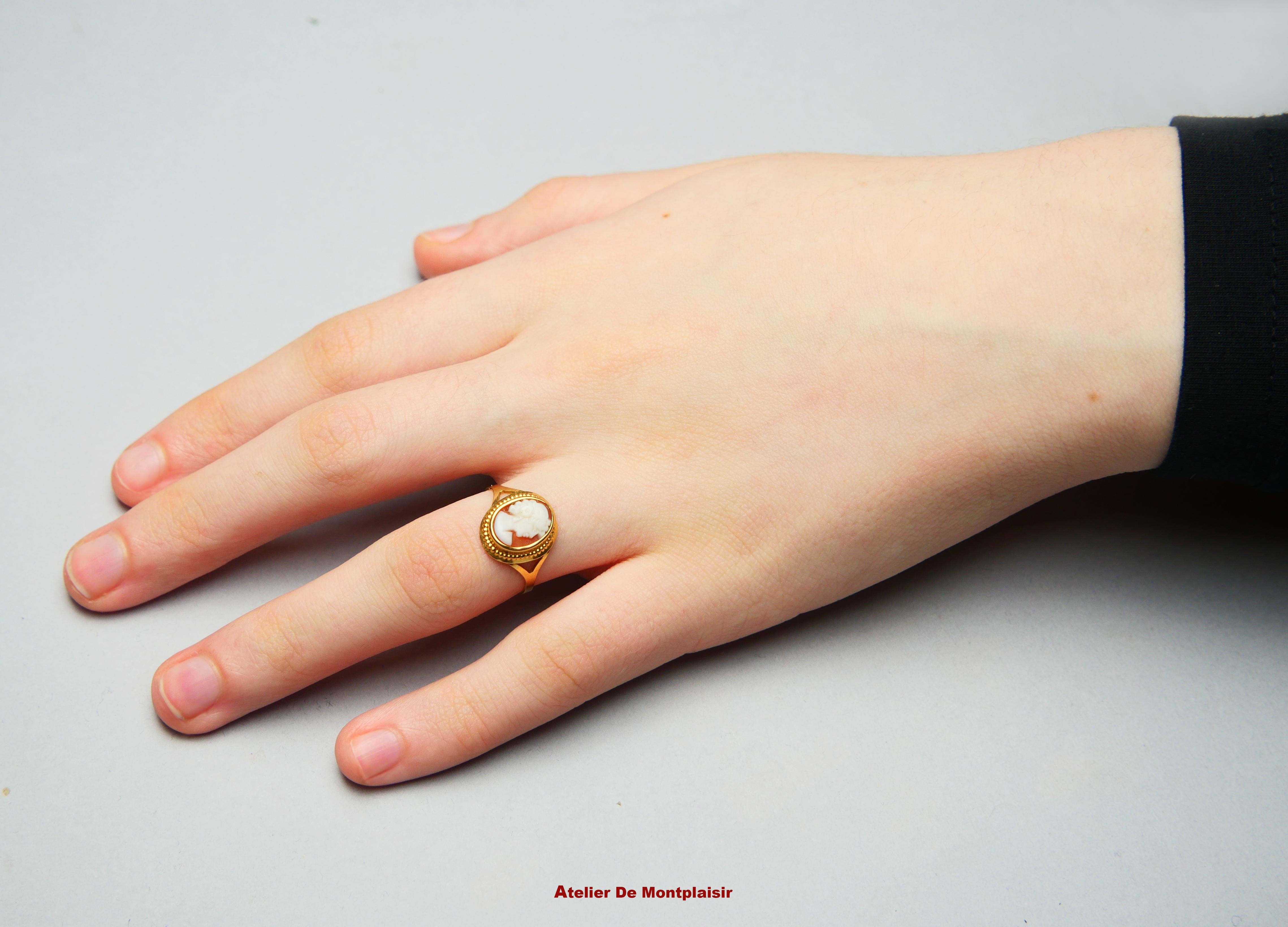 Antico Set Orecchini Anello Cammei in oro massiccio 18K / 2.34gr in vendita 4