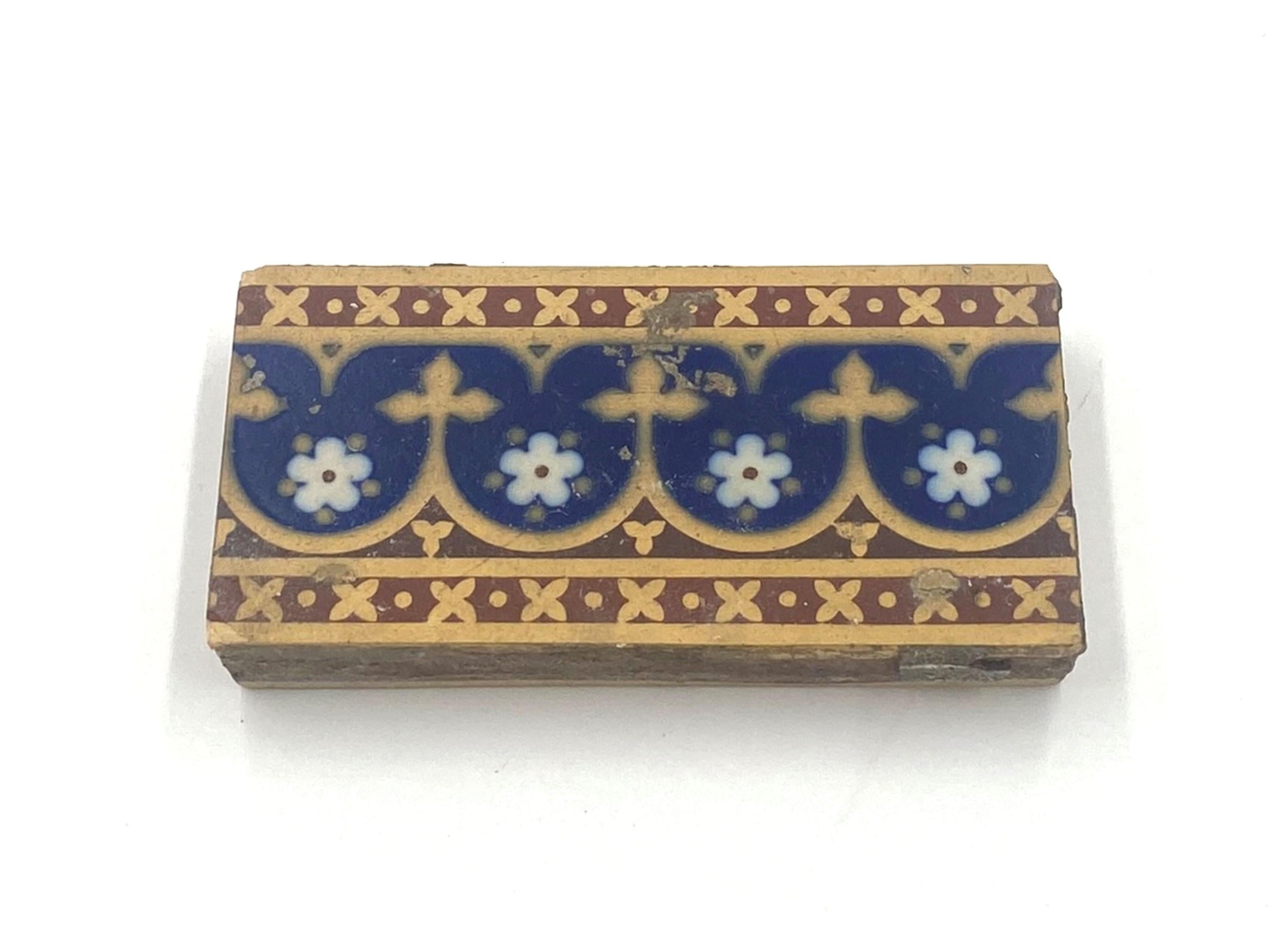 Antique Set Encaustic Minton 'Stoke Upon Trent' Tile Floor 1920s In Fair Condition In New York, NY
