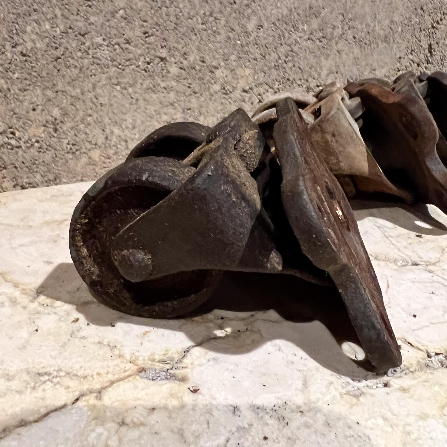 Ensemble ancien de quatre roues en fonte Phoenix Caster Co en vente 2