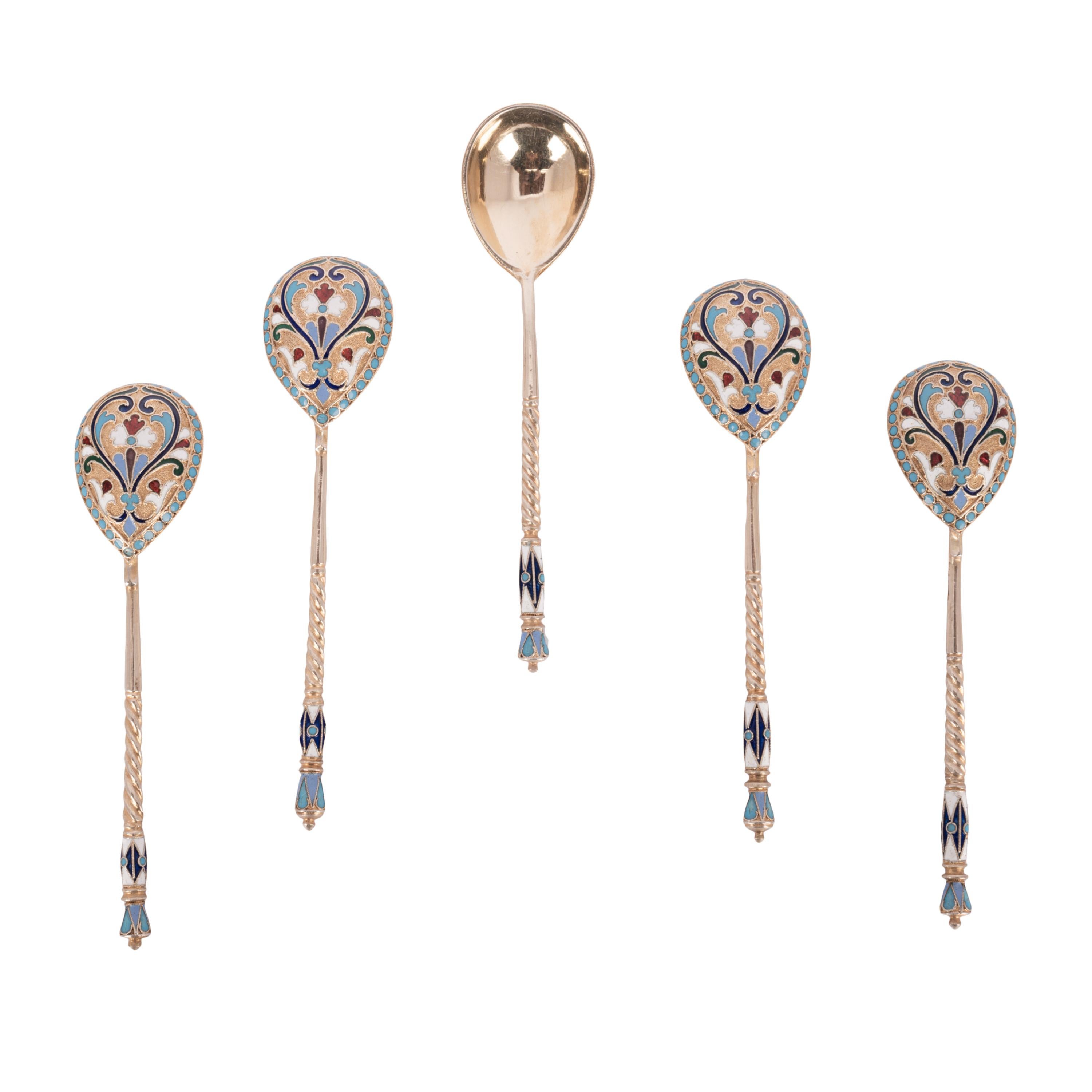 Antique Set Imperial Russian Silver Gilt Cloisonne Spoons Feodosii Pekin Moscow In Good Condition For Sale In Portland, OR