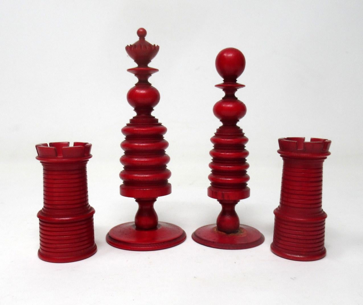 Chinese Set Jacques Barleycorn Hand Carved Bone Chess Board Pieces Set Draughts In Good Condition In Dublin, Ireland