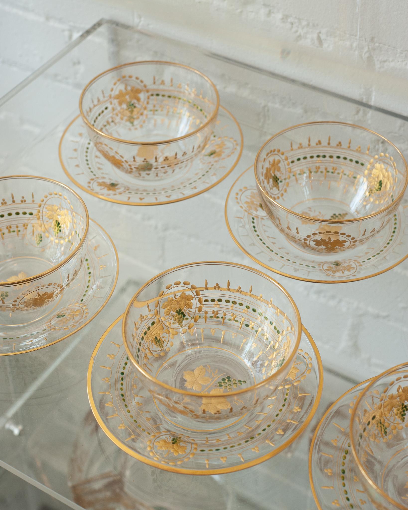 Antique Set of 10 Bohemian Bowls and Underplates with Gilded Grape Motifs In Good Condition In Toronto, ON
