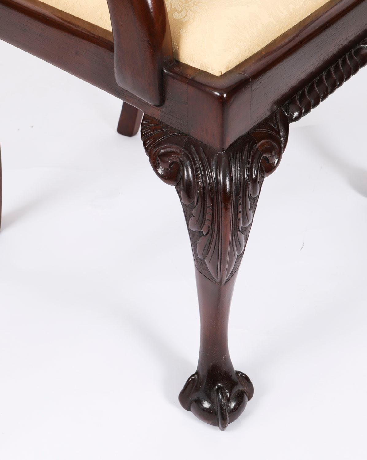 Antique Set of 12 George II Style Chippendale Dining Chairs 19th Century im Angebot 8