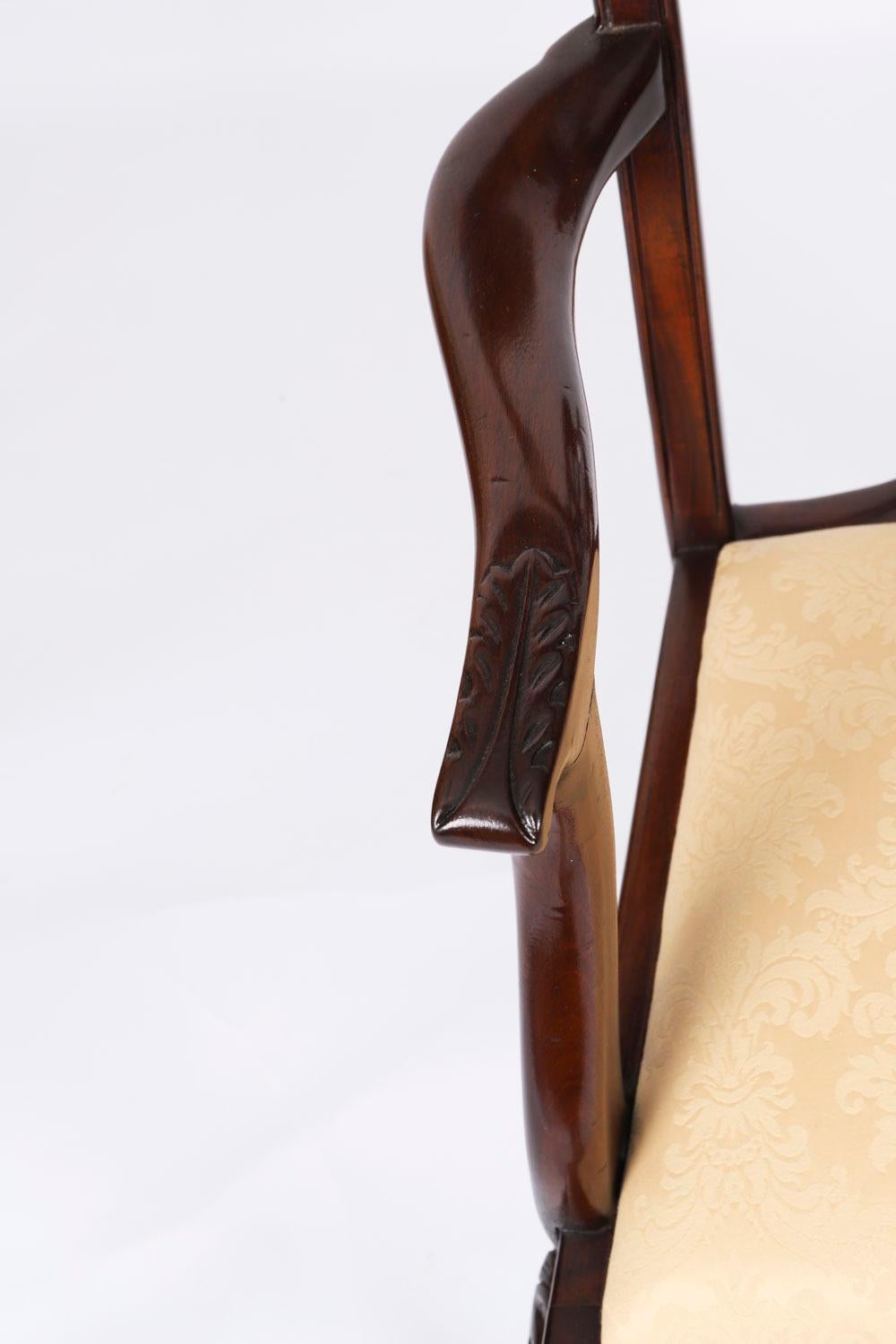 Antique Set of 12 George II Style Chippendale Dining Chairs 19th Century (19. Jahrhundert) im Angebot