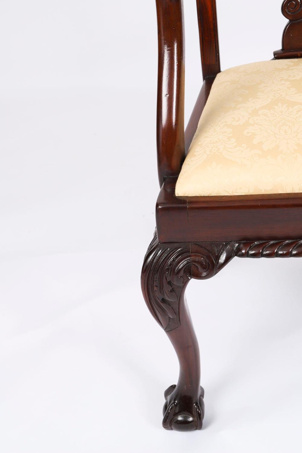 Antique Set of 12 George II Style Chippendale Dining Chairs 19th Century (Damast) im Angebot