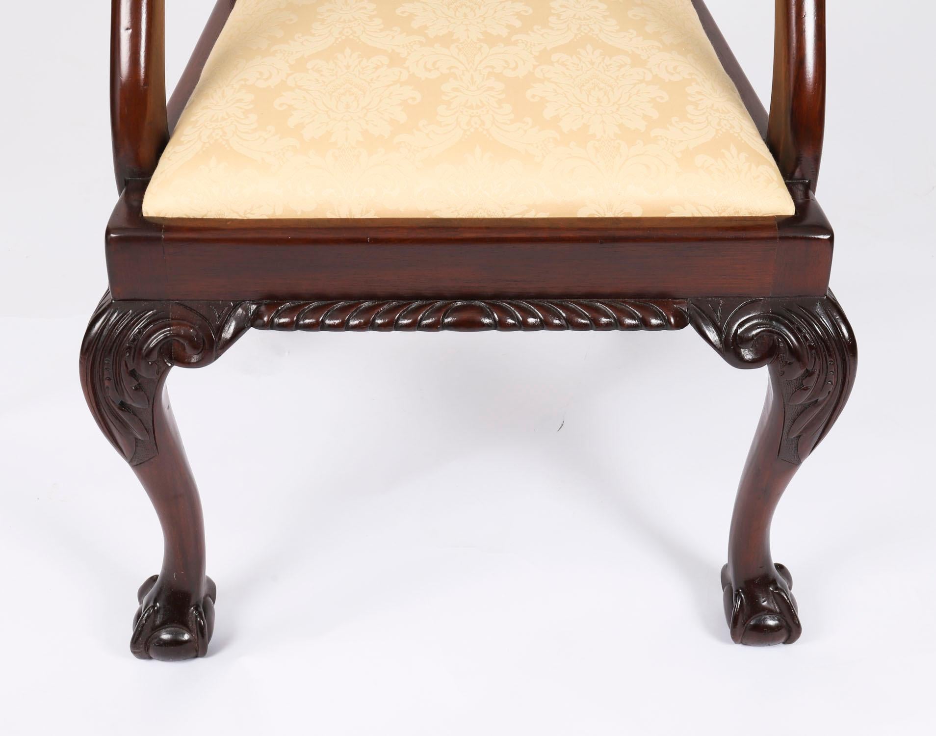 Antique Set of 12 George II Style Chippendale Dining Chairs 19th Century im Angebot 1