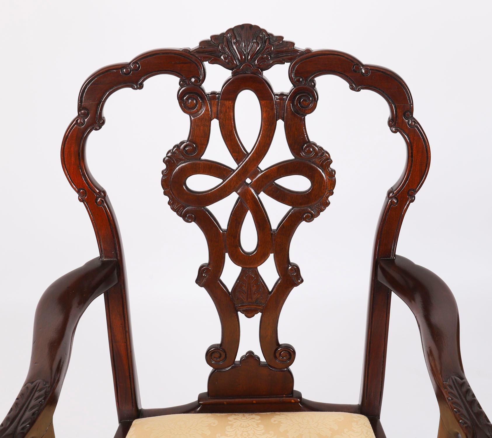 Antique Set of 12 George II Style Chippendale Dining Chairs 19th Century im Angebot 2