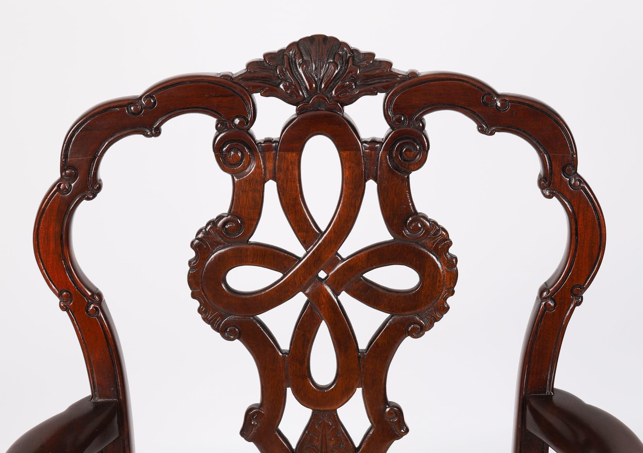 Antique Set of 12 George II Style Chippendale Dining Chairs 19th Century im Angebot 3