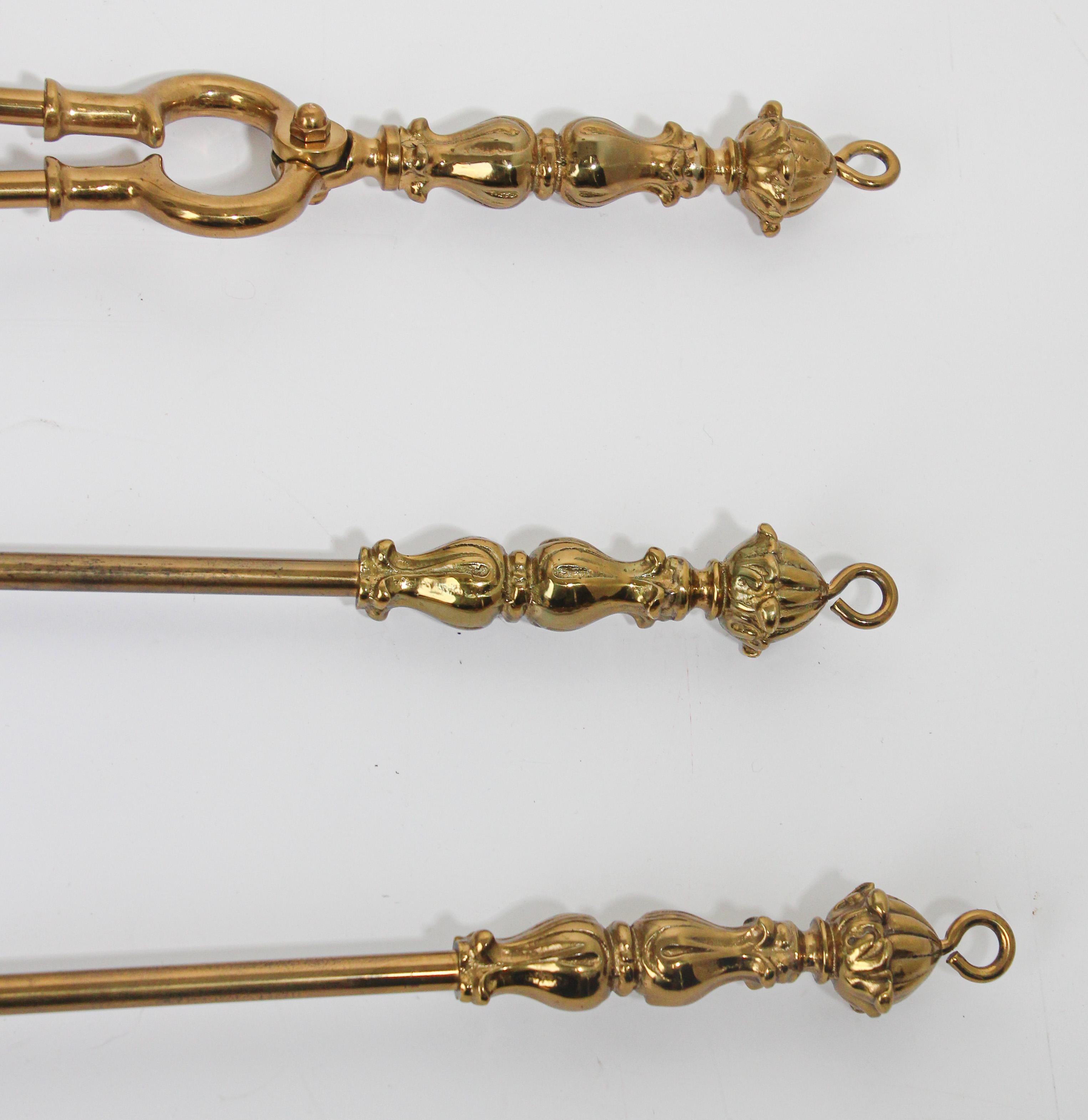 Antique Set of 1920s French Polished Cast Brass Fireplace Tools 4