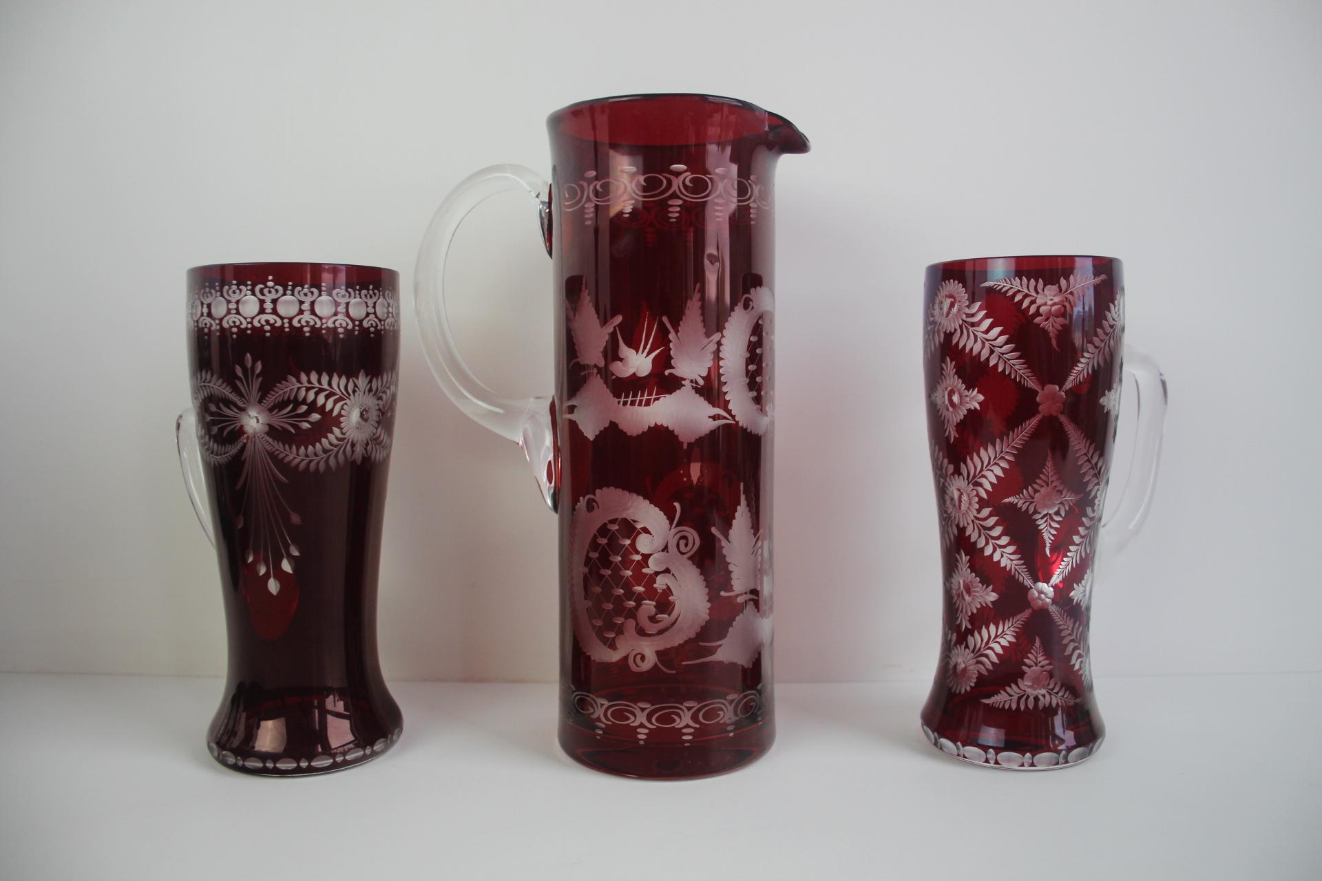 Ensemble antique de 36 pièces en verre rouge rubis taillé Artistics, Egermann, années 1950. en vente 8