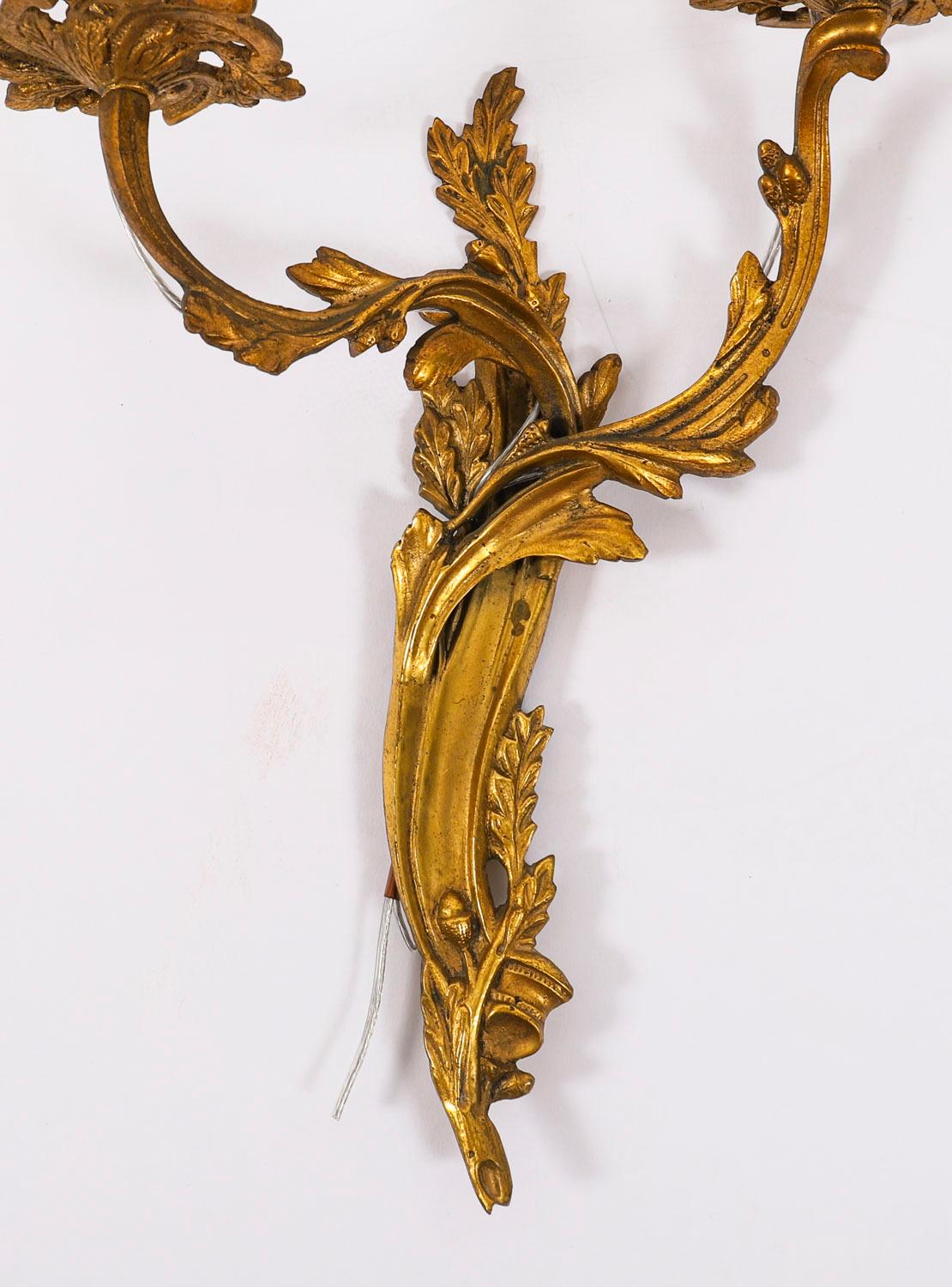 Antique Ensemble de 4 appliques en bronze doré de style French Rococo 19ème siècle en vente 5