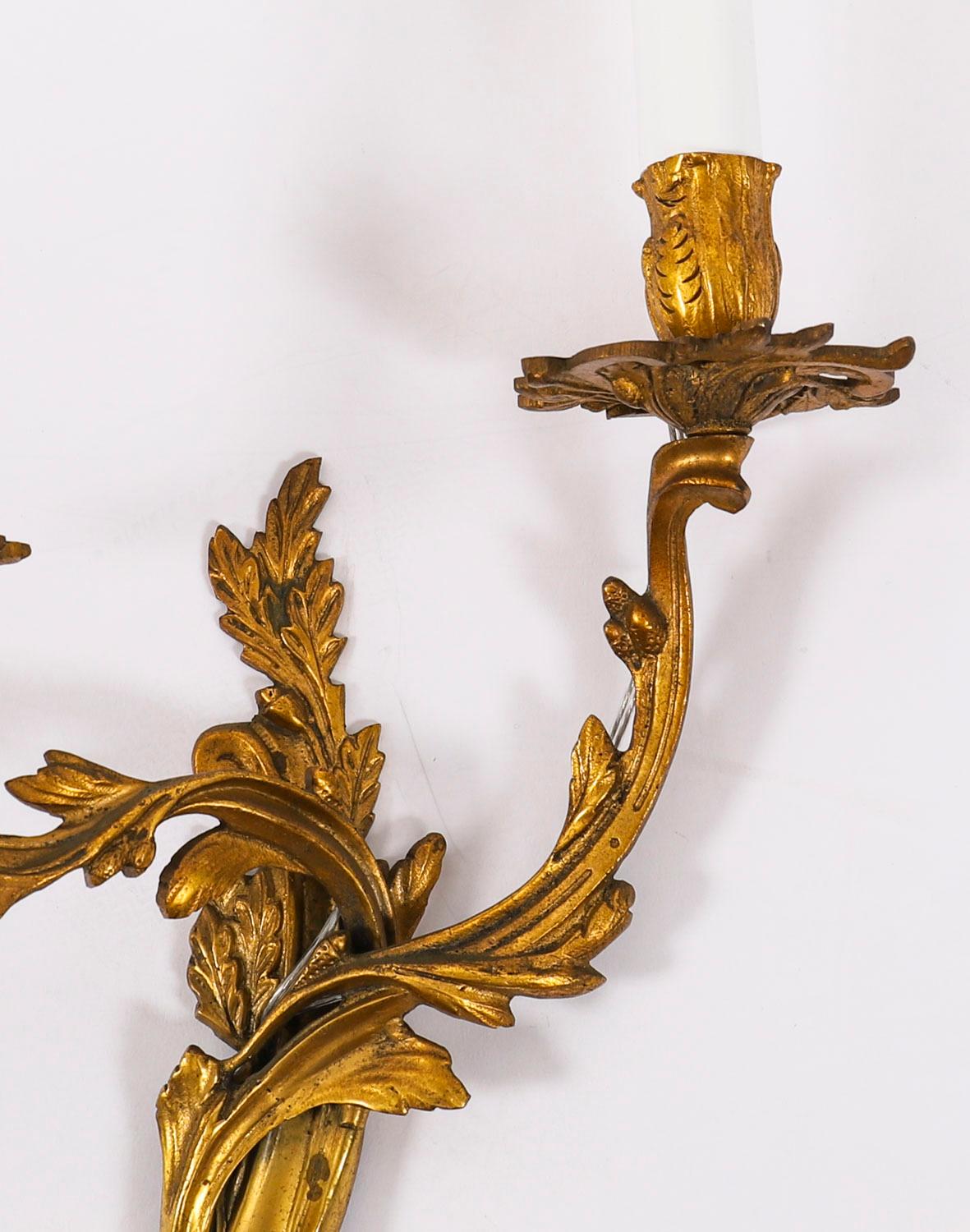 Antique Ensemble de 4 appliques en bronze doré de style French Rococo 19ème siècle en vente 3