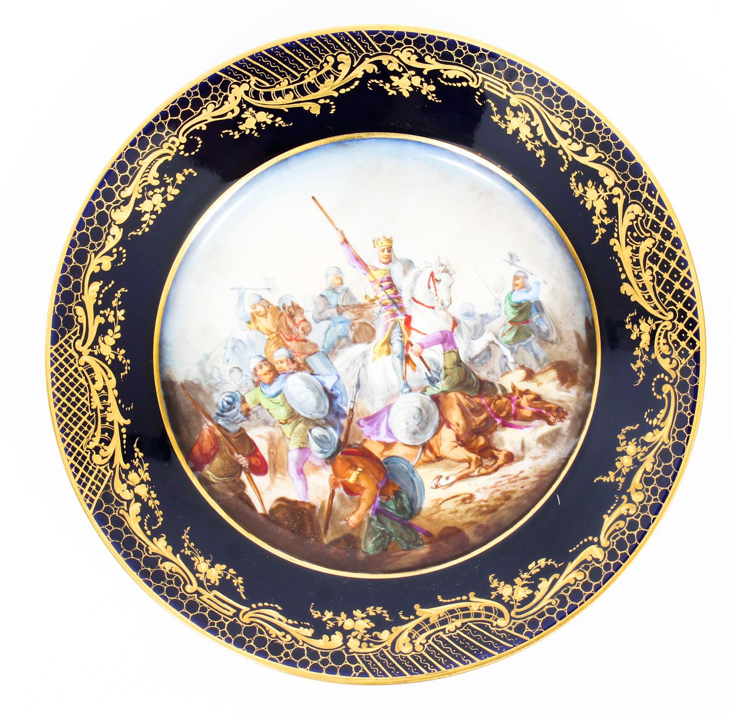 Antique Set of 4 Sevres Hand Painted Sevres Porcelain Cabinet Plates In Good Condition In London, GB