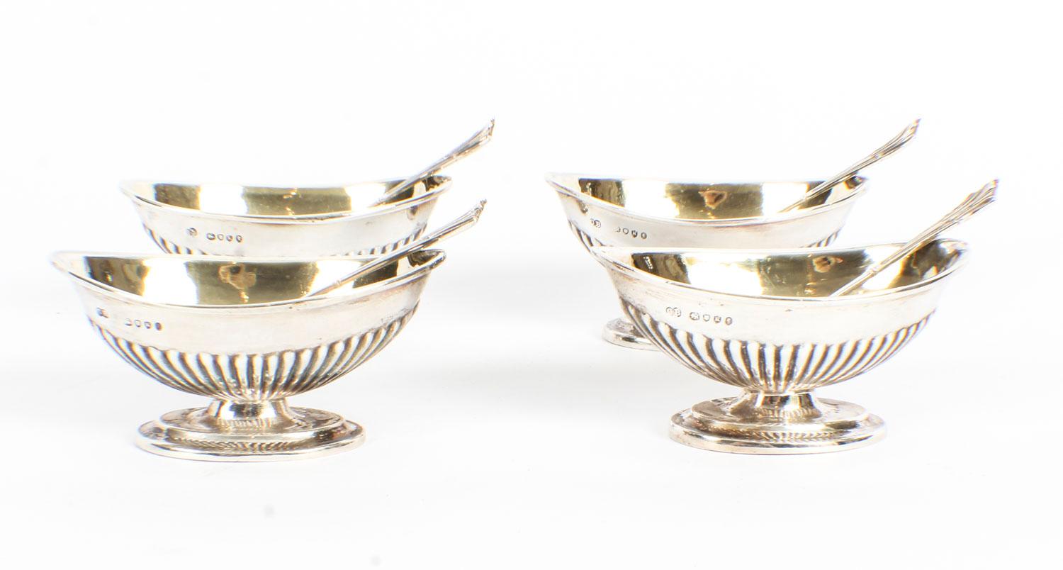 Antique Set of 4 Silver Gilt Salts with Spoons Charles Boyton 1885, 19th Century In Good Condition In London, GB