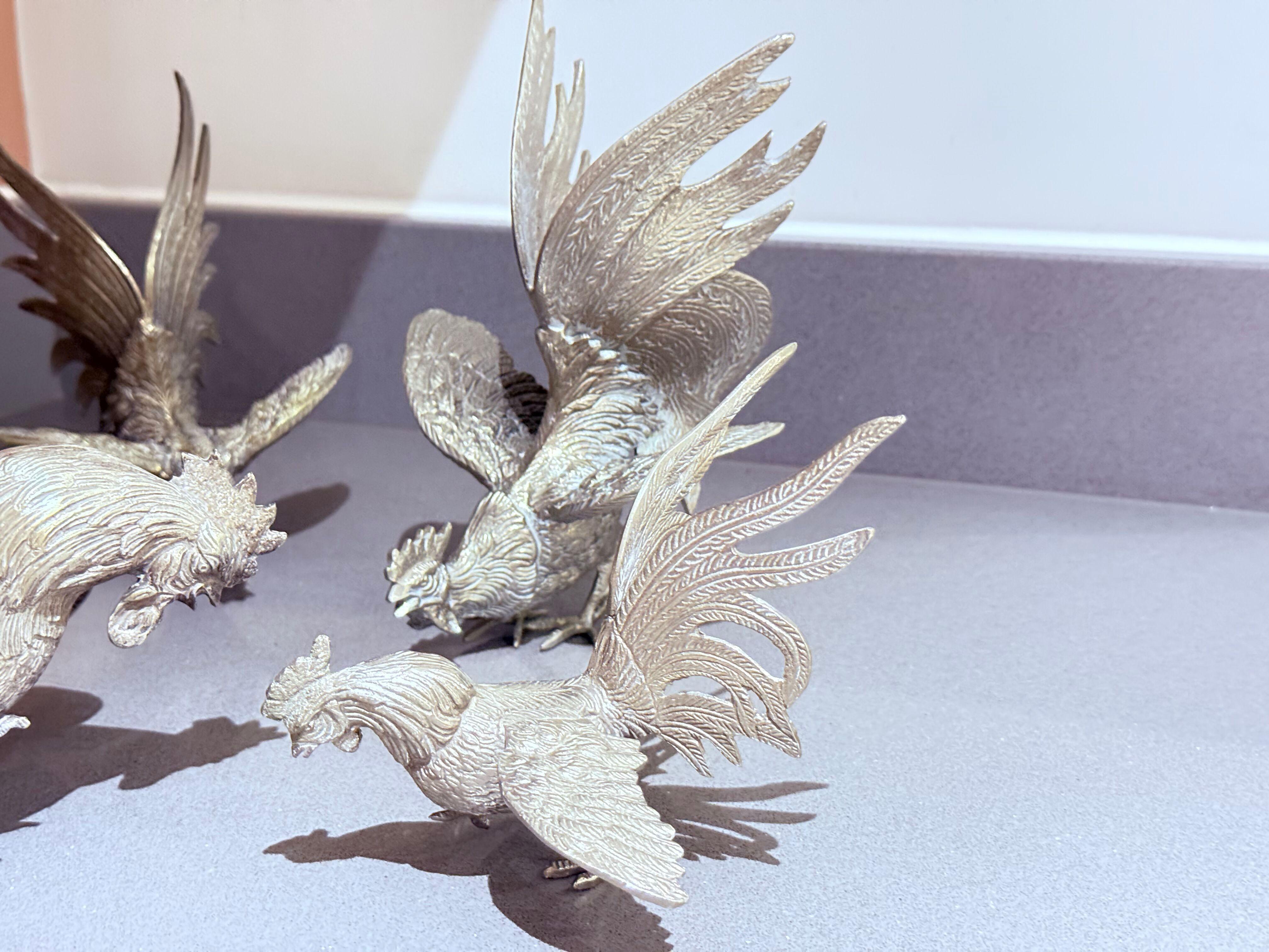 Antico set di 4 galli in argento, decorazione per la casa, figure di animali in vendita 5