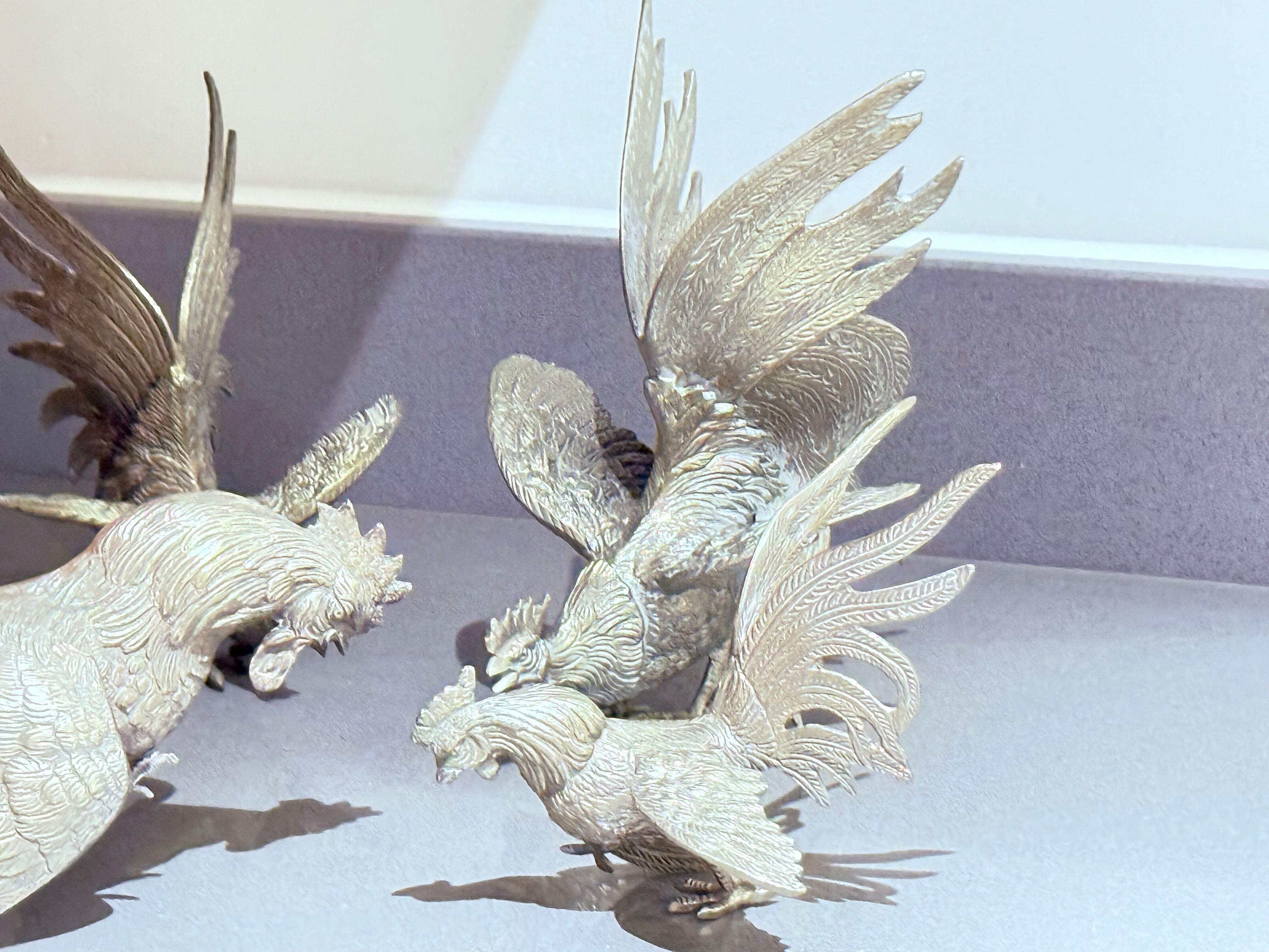 Antico set di 4 galli in argento, decorazione per la casa, figure di animali in vendita 1